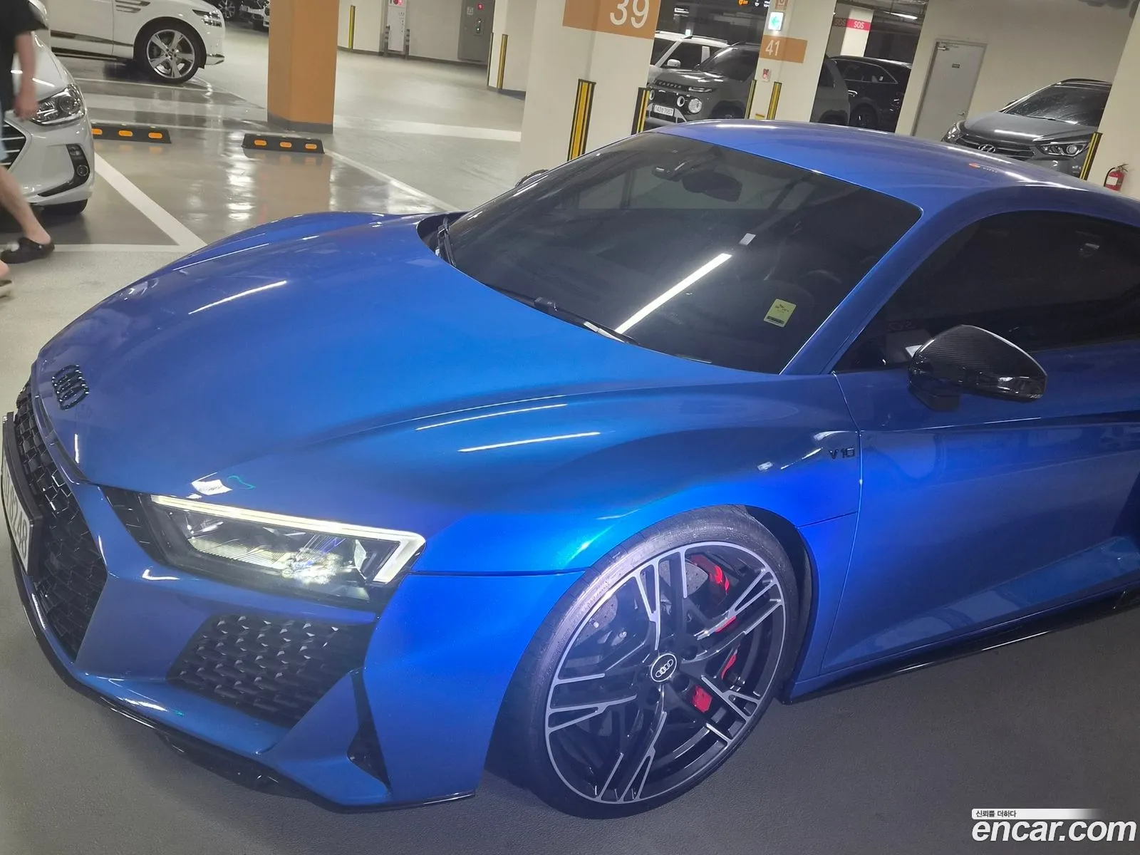 Audi R8 2021 — 3