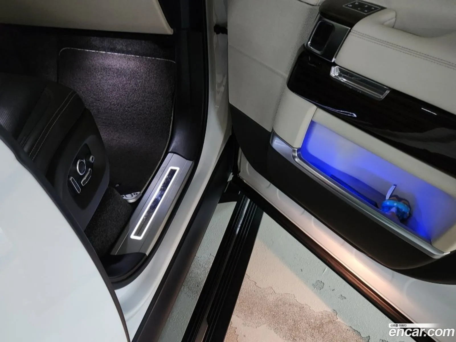 Land Rover Range Rover 2016 — 17