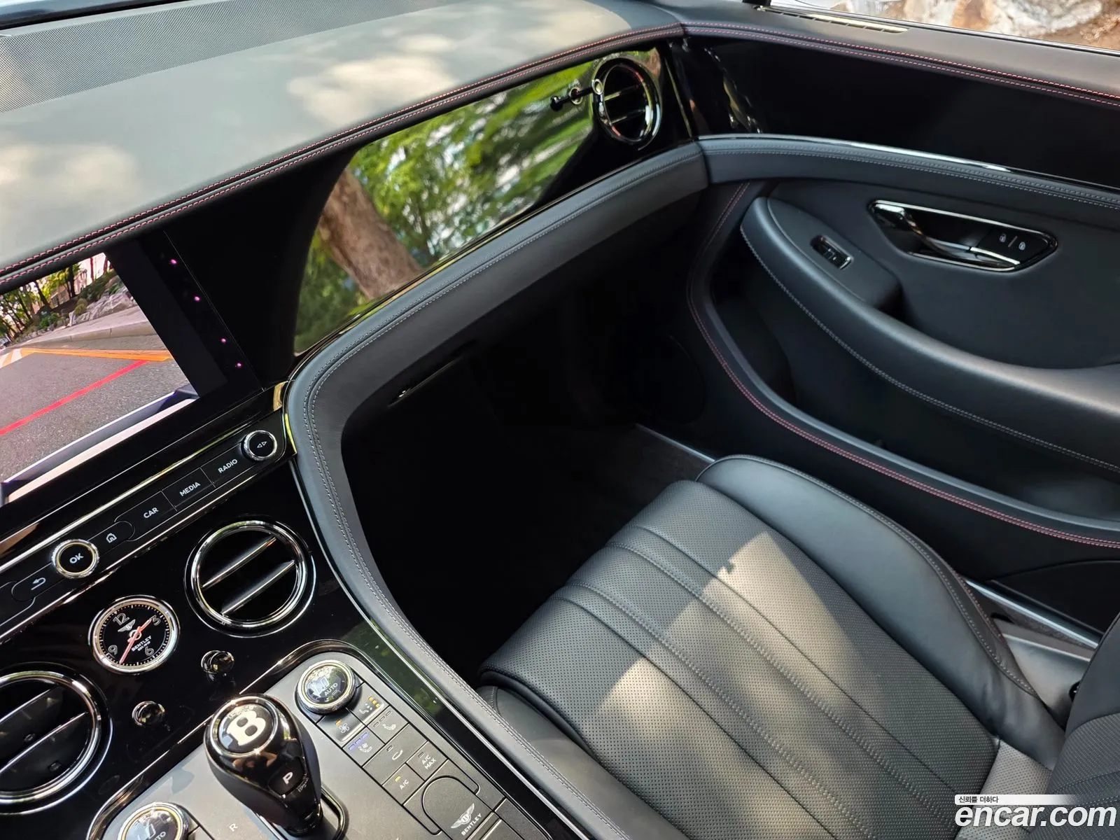Bentley Continental GT 2026 — 6