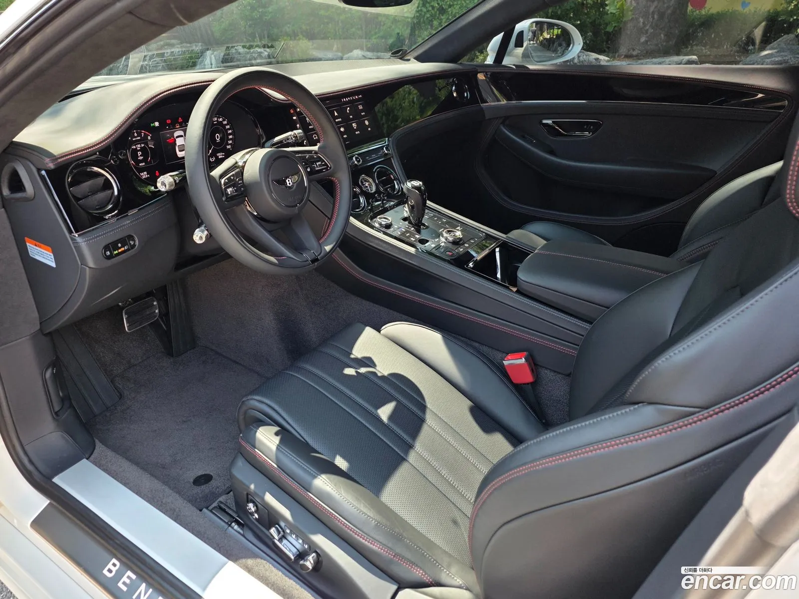 Bentley Continental GT 2026 — 15