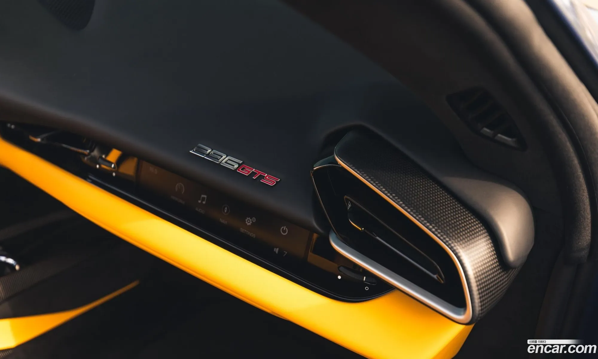 Ferrari 296 GTS 2024 — 12