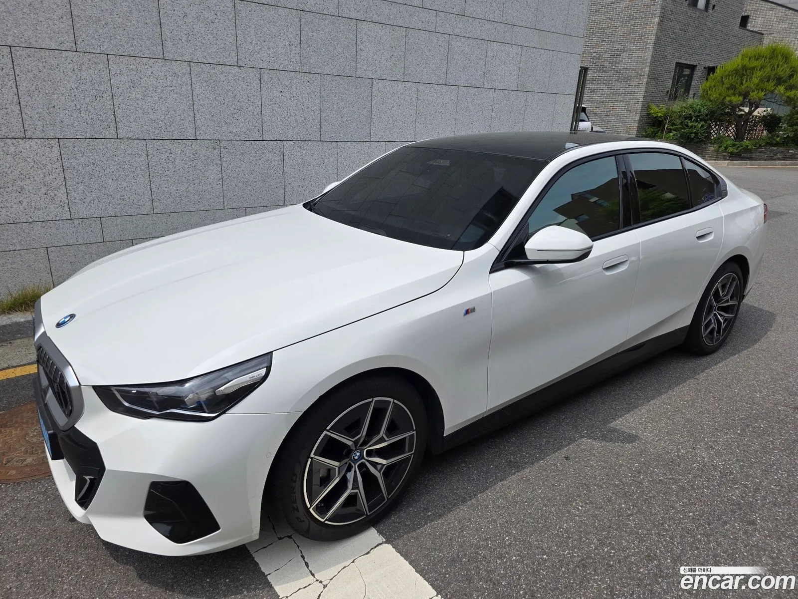 BMW i5 2023 — 10