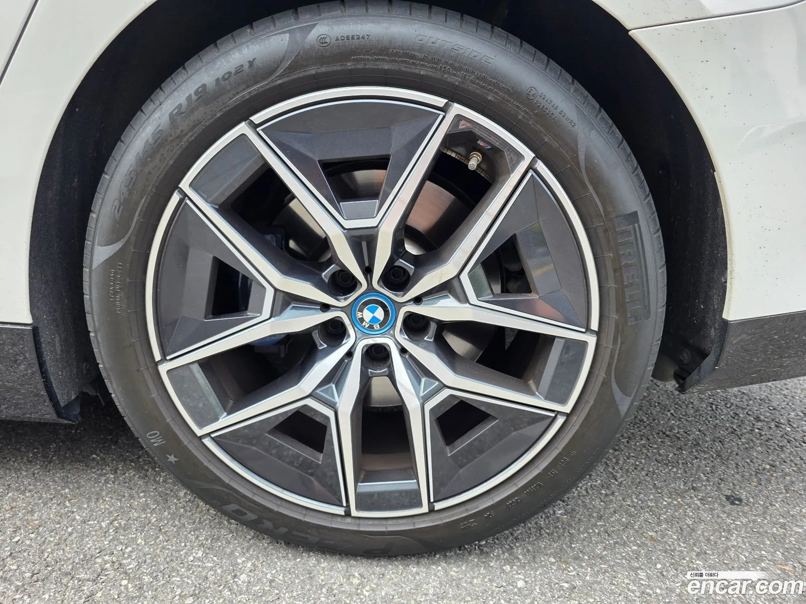 BMW i5 2023 — 15