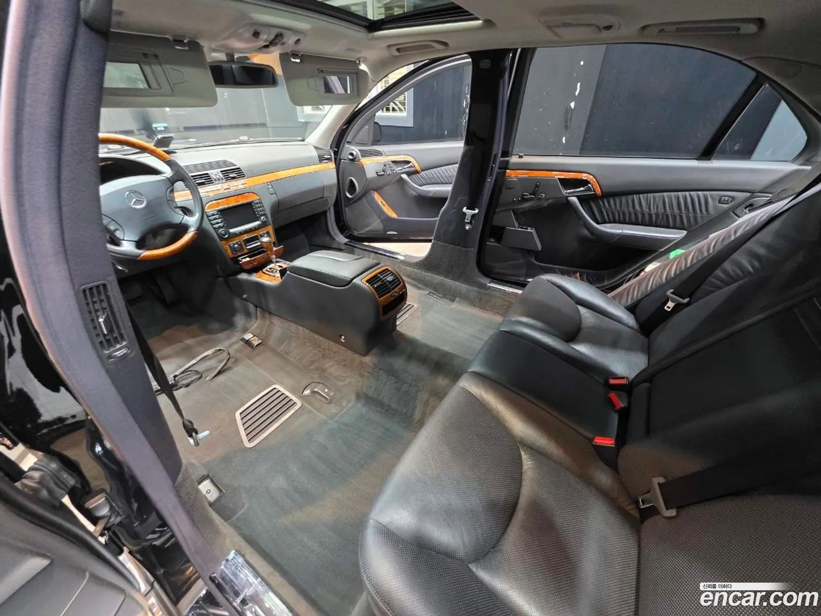 Mercedes-Benz S-Class 2004 — 18