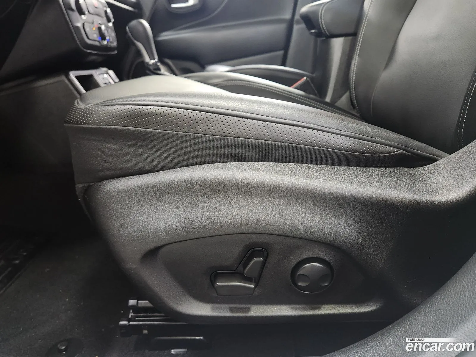 Jeep Renegade 2022 — 17