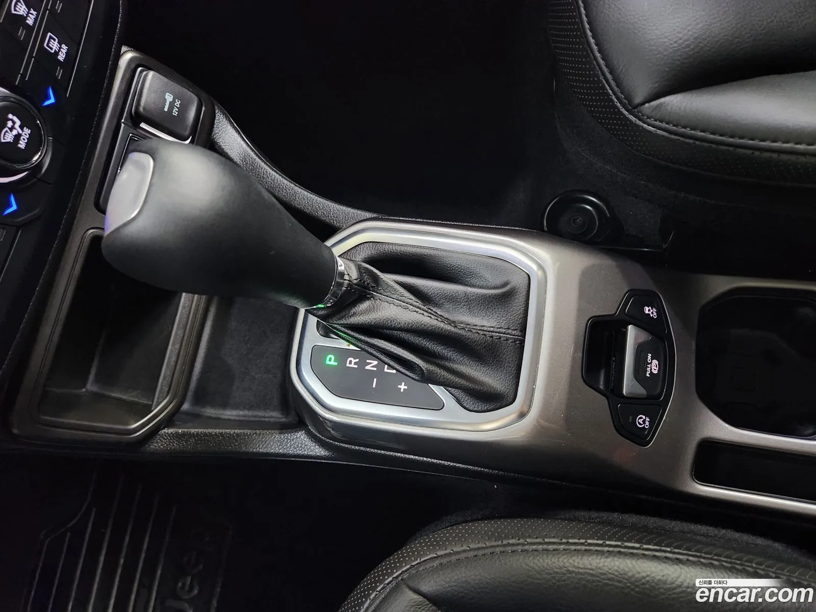 Jeep Renegade 2022 — 14