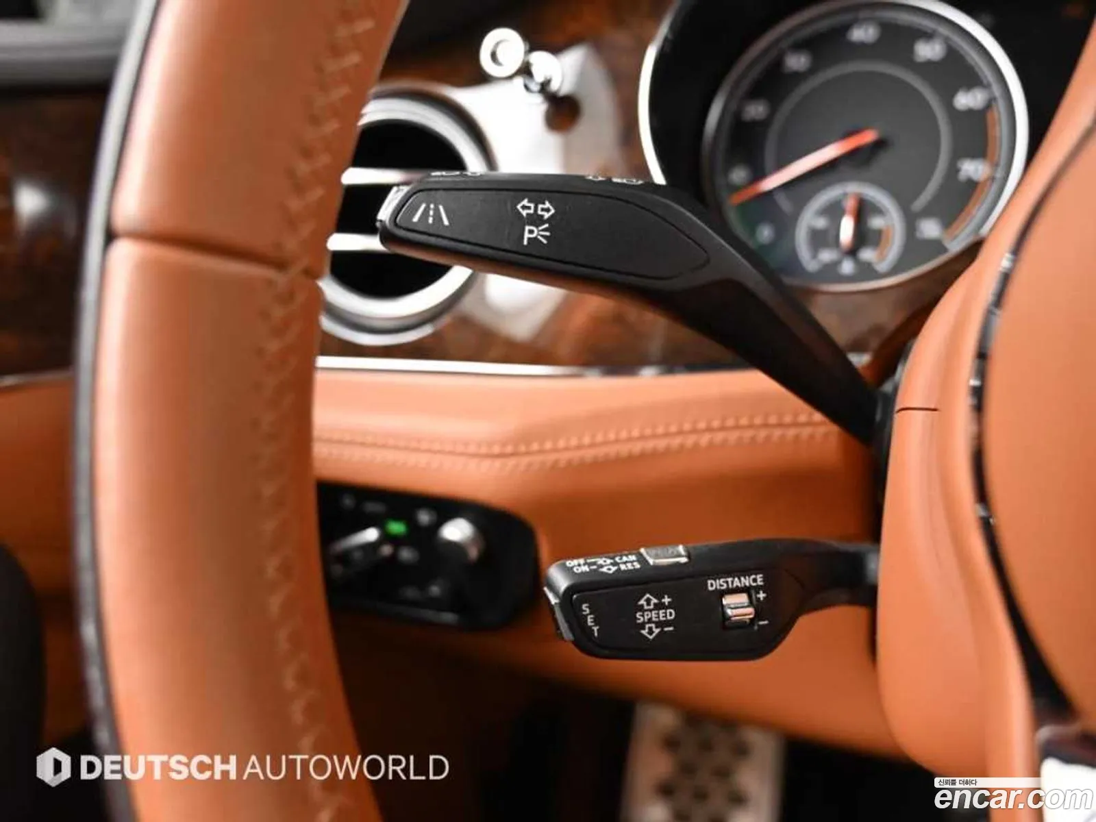 Bentley Bentayga 2018 — 12
