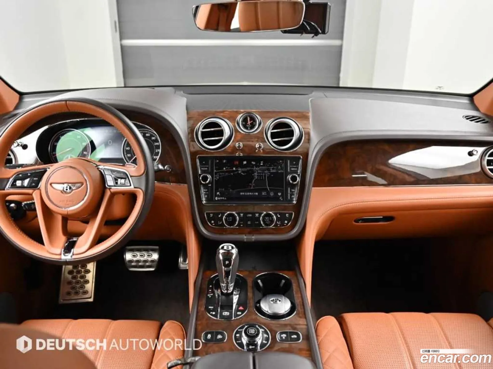 Bentley Bentayga 2018 — 10