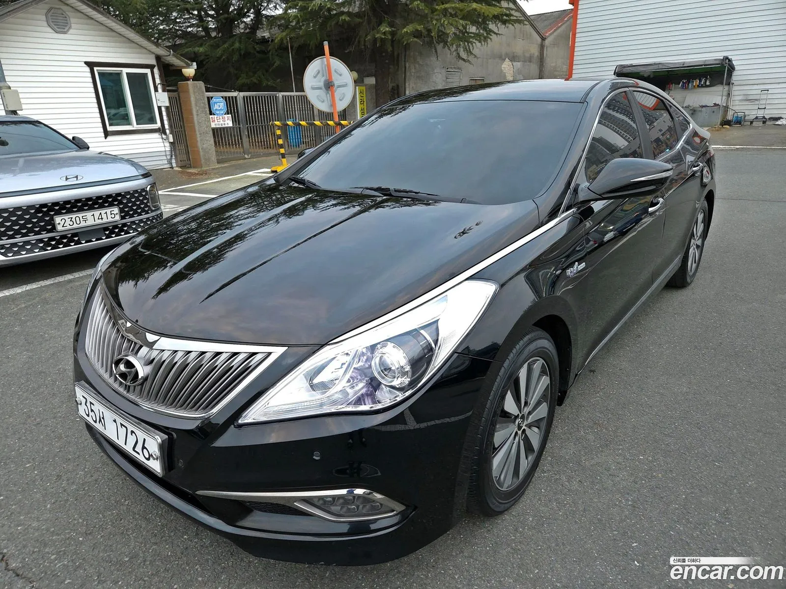 Hyundai Grandeur HG Hybrid 2015 — 2