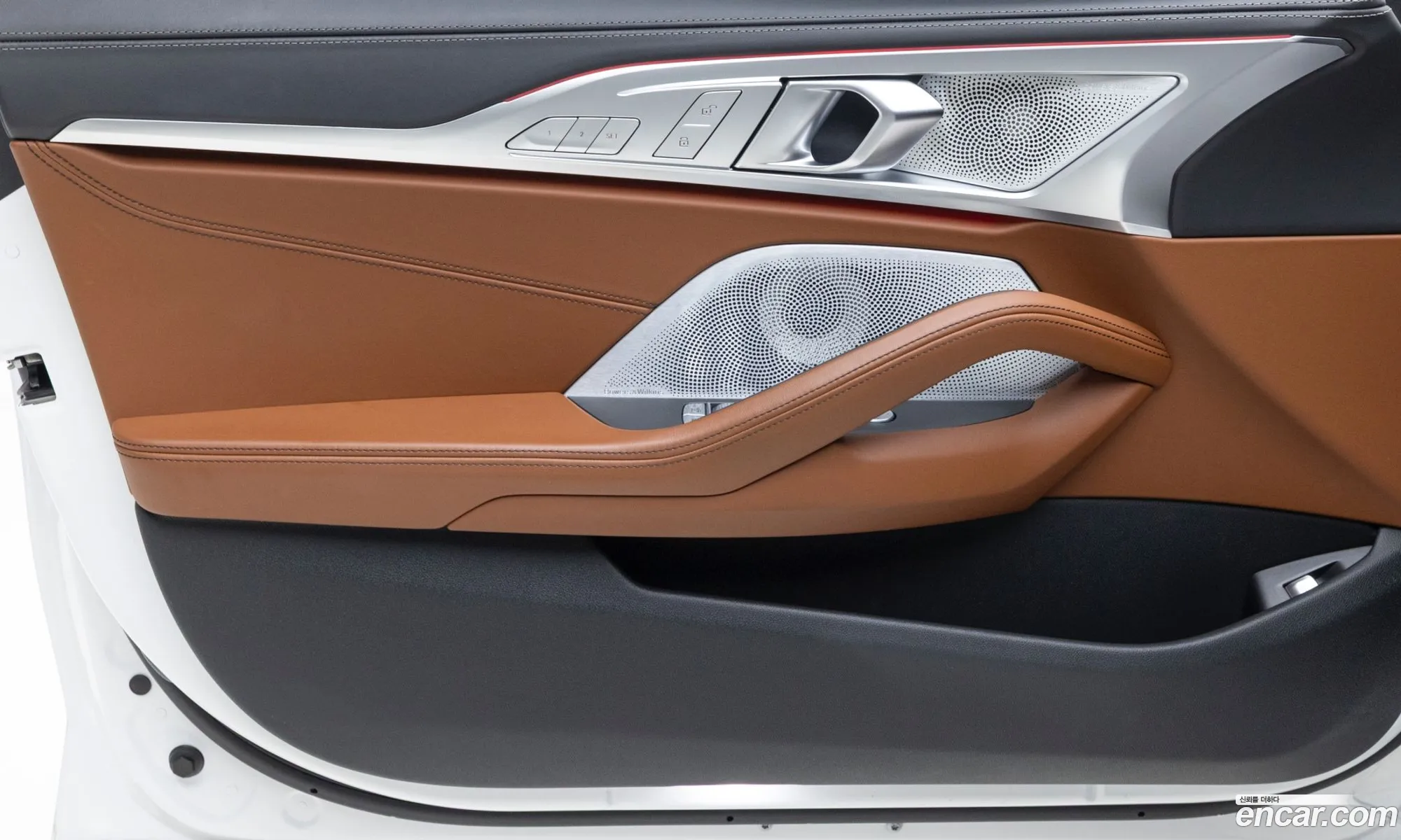 BMW 8 Series 2023 — 4
