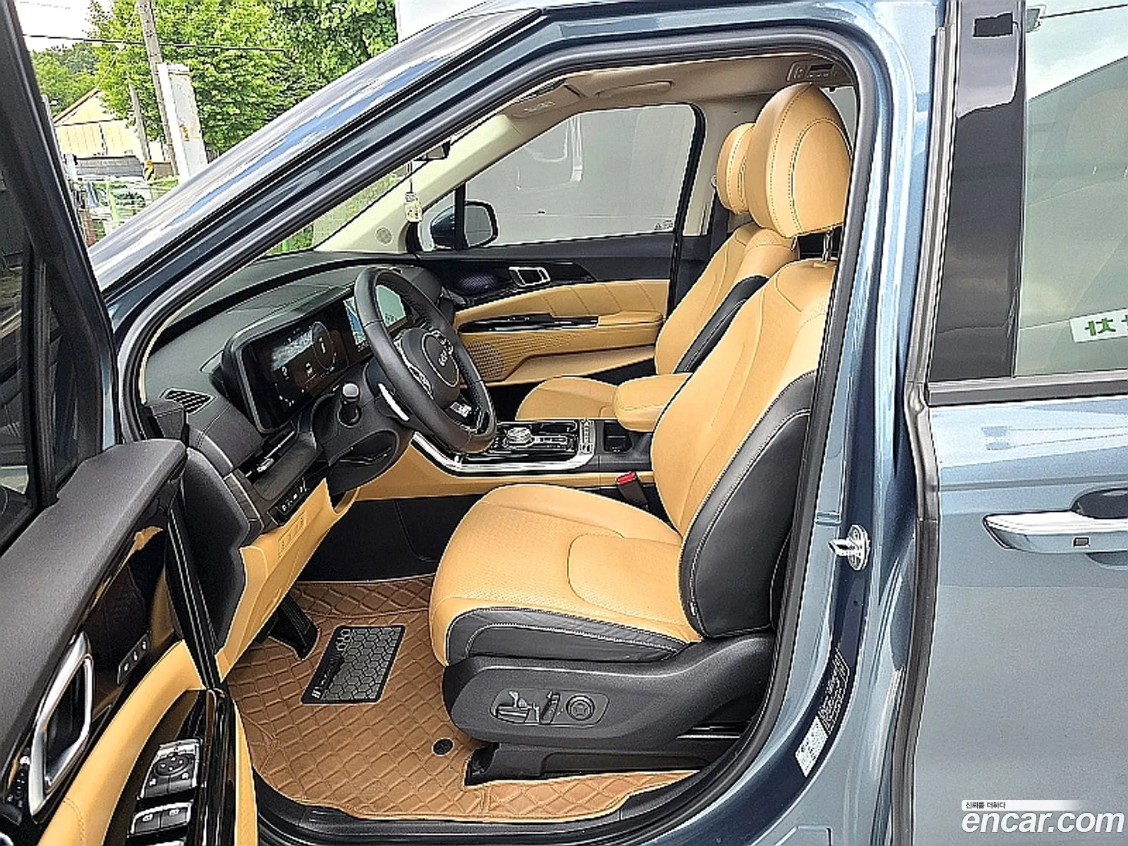 Kia Carnival 2022 — 3