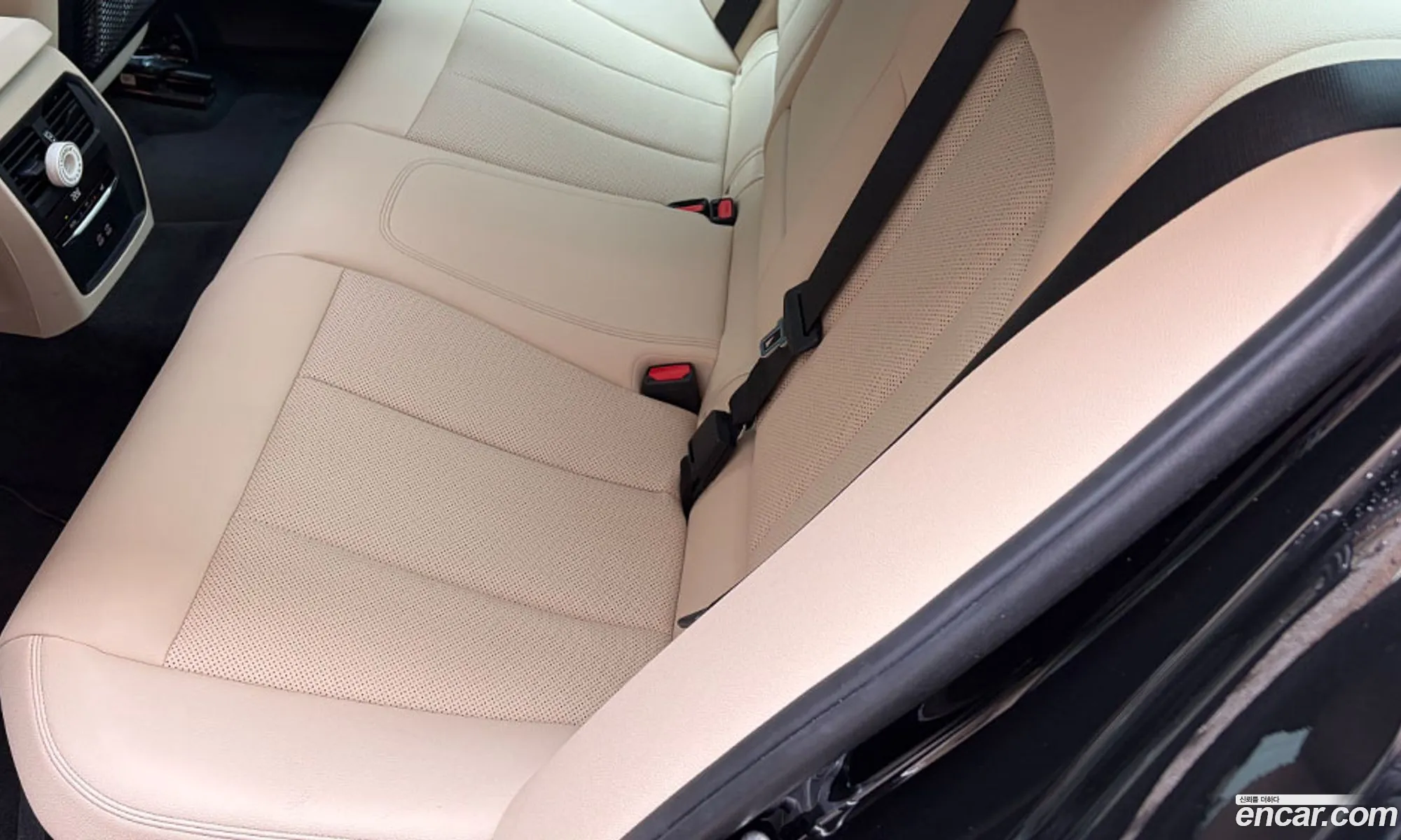 BMW 3 Series 2023 — 8