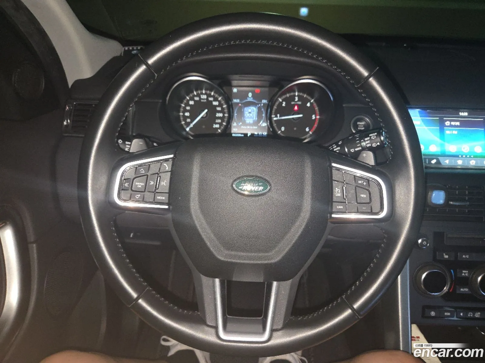 Land Rover Discovery Sport 2018 — 15