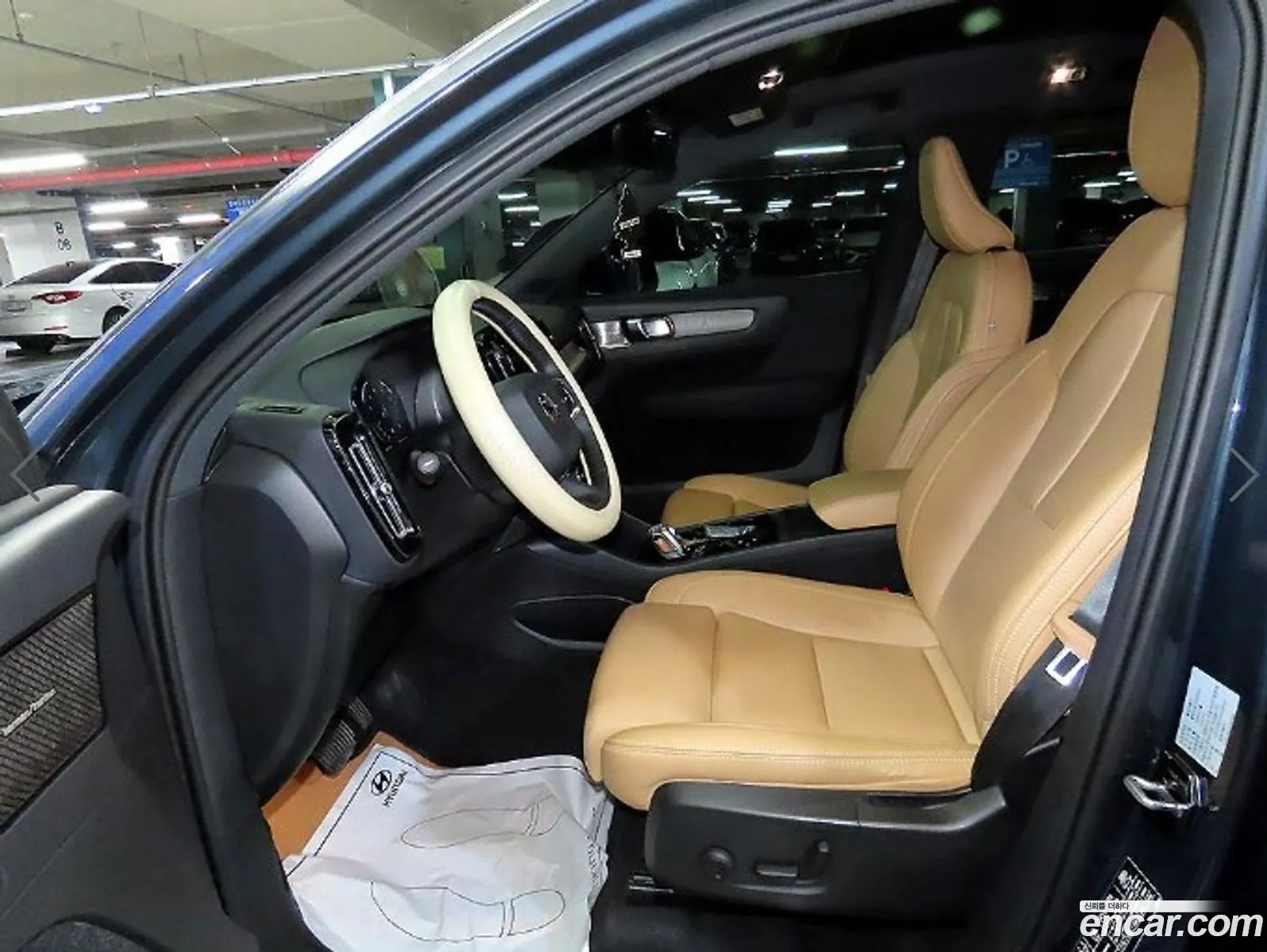 Volvo XC40 2020 — 6