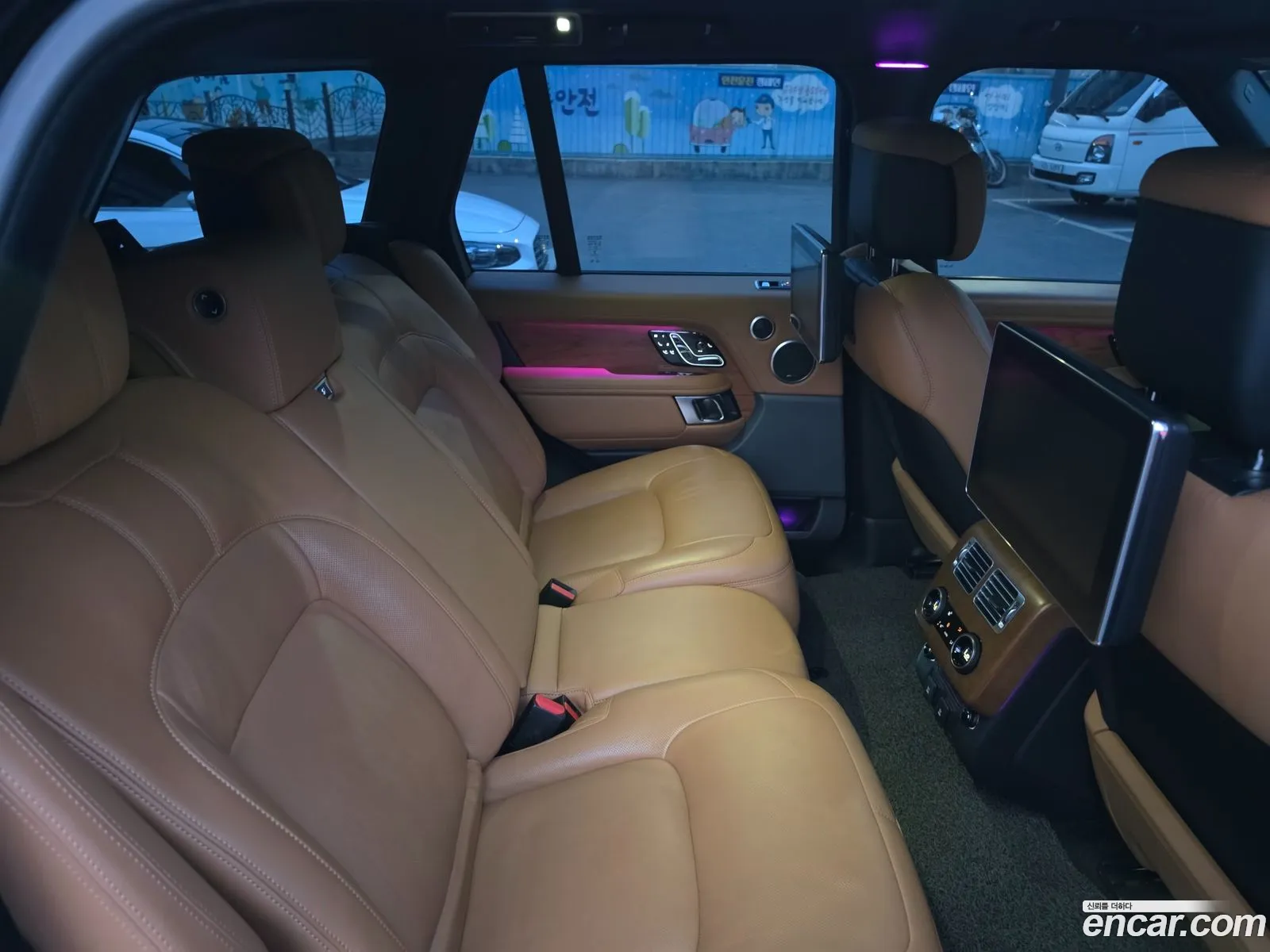 Land Rover Range Rover 2018 — 9