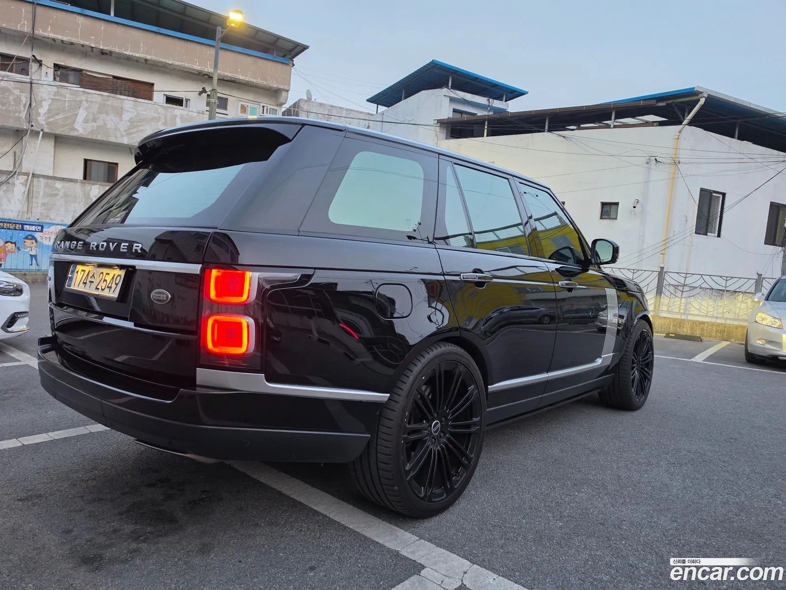 Land Rover Range Rover 2018 — 13