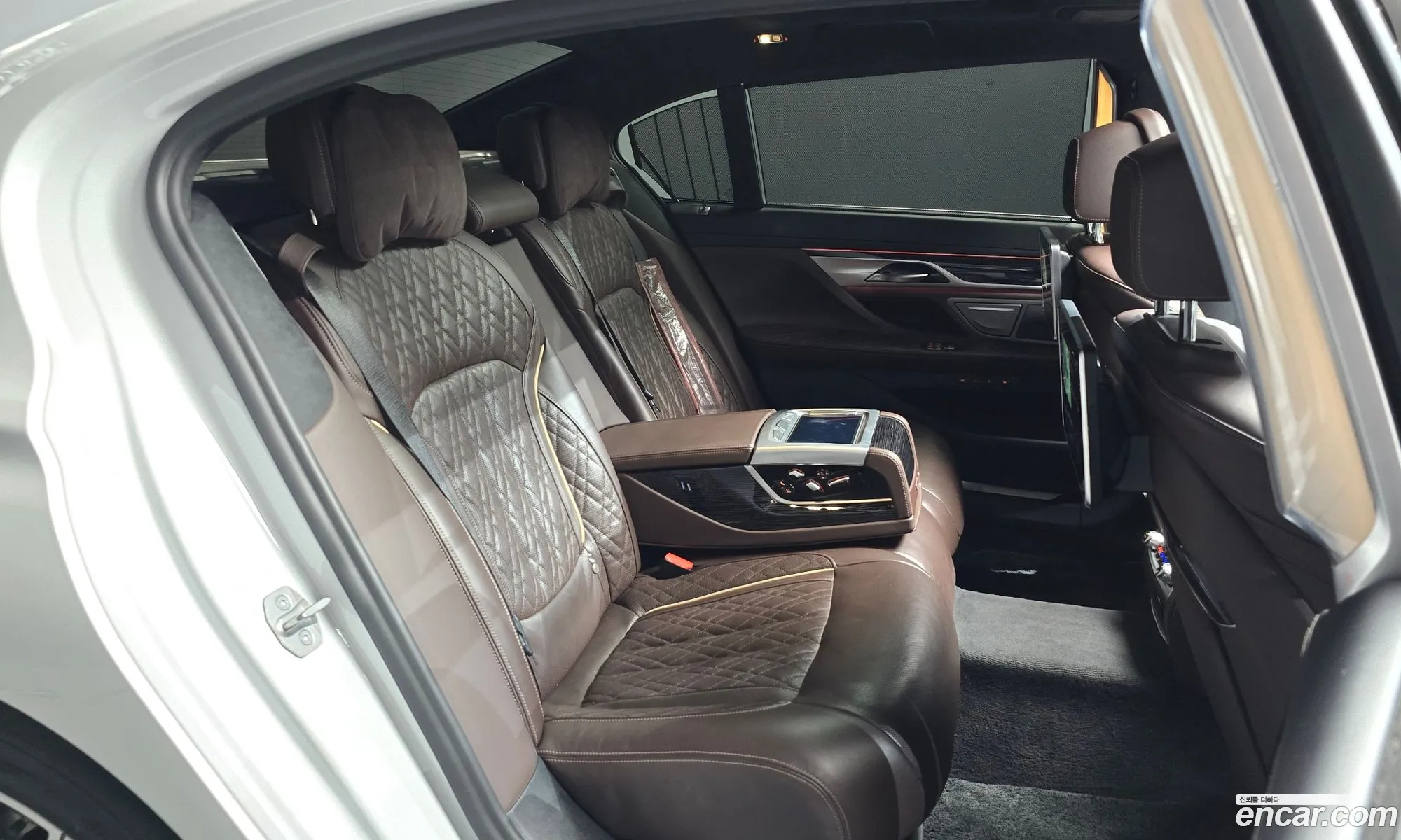 BMW 7 Series 2021 — 17