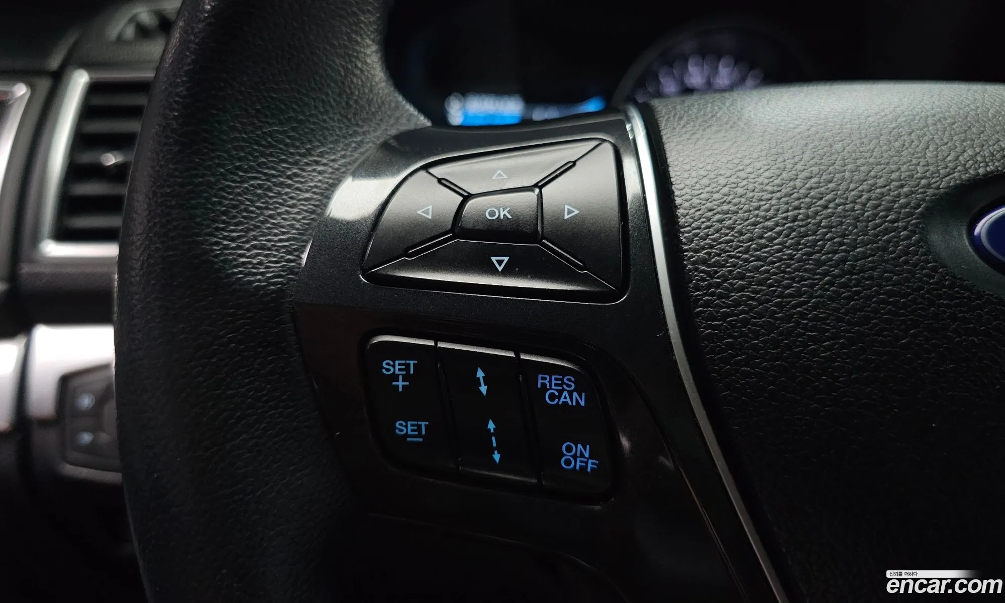 Ford Explorer 2019 1FM5K8FH2KGA56510 — 4