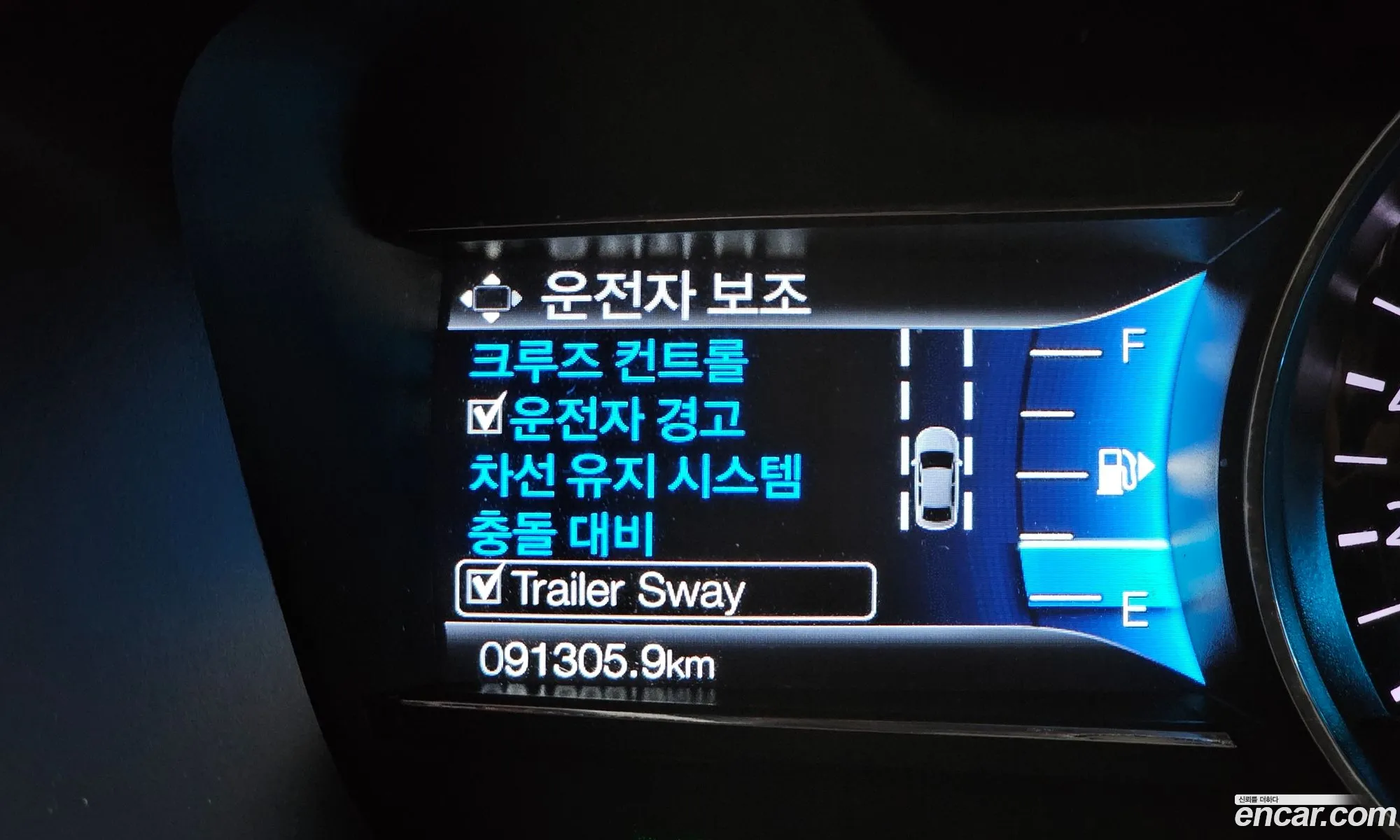 Ford Explorer 2019 1FM5K8FH2KGA56510 — 33