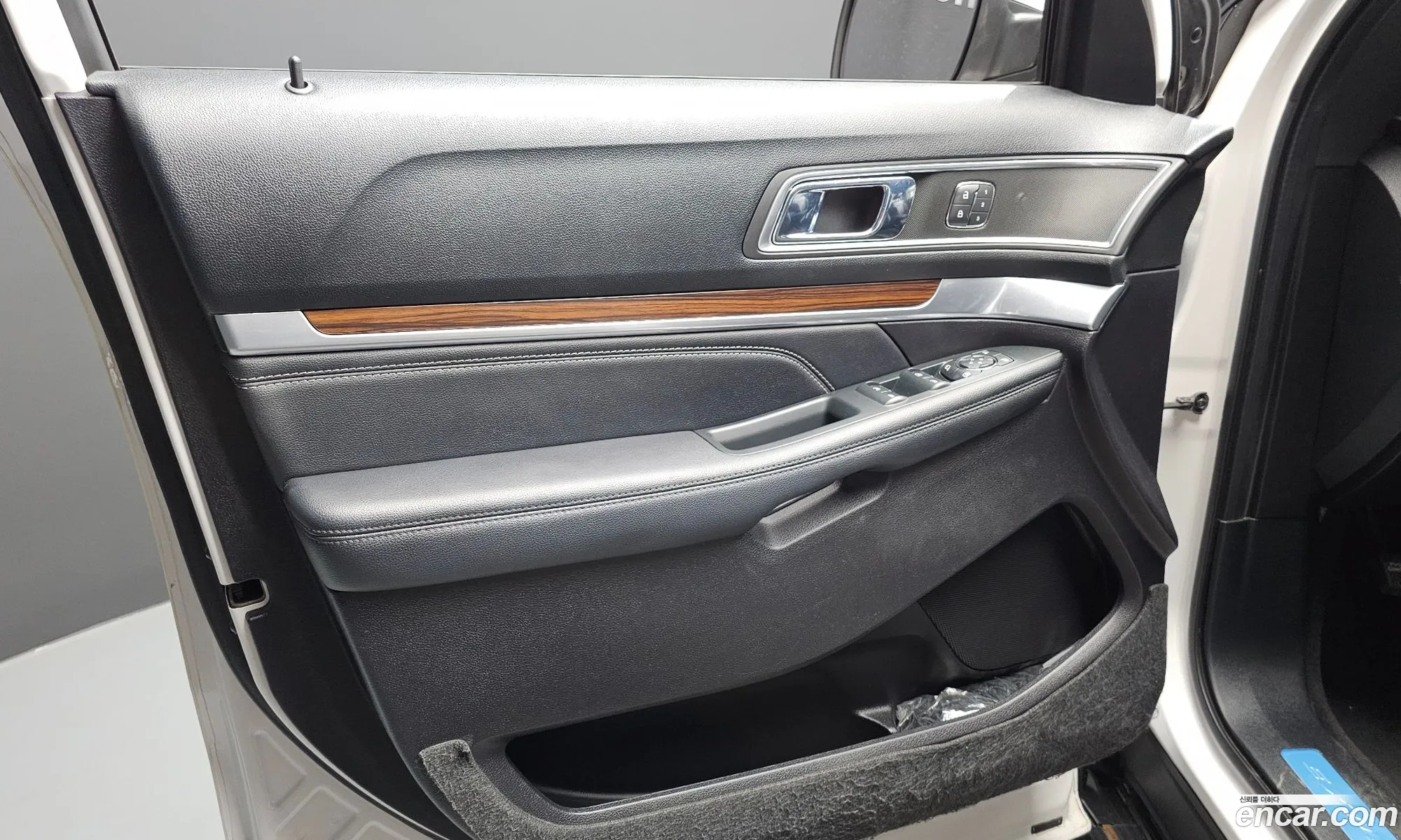 Ford Explorer 2019 1FM5K8FH2KGA56510 — 29