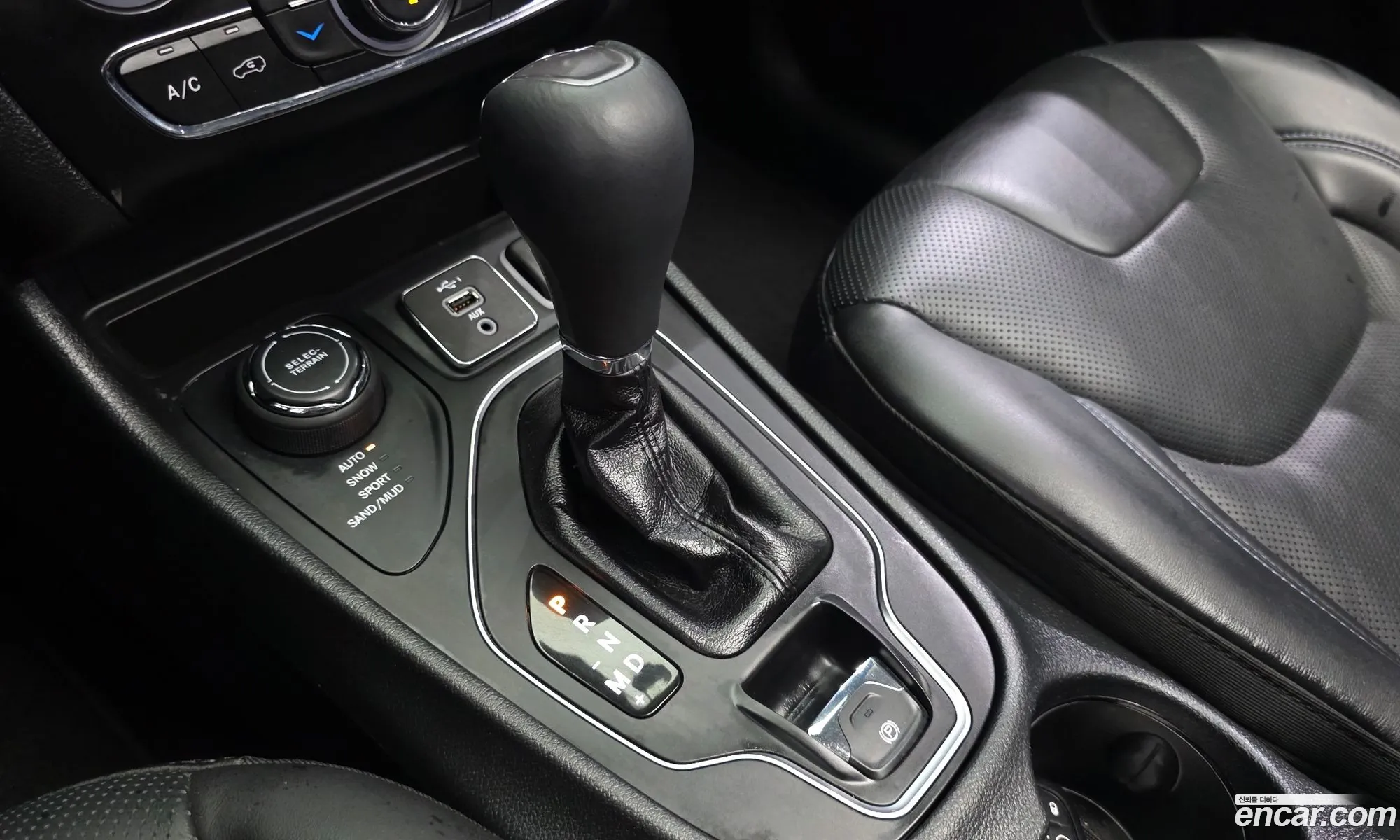 Jeep Cherokee 2019 1C4PJMCB3KD385047 — 3