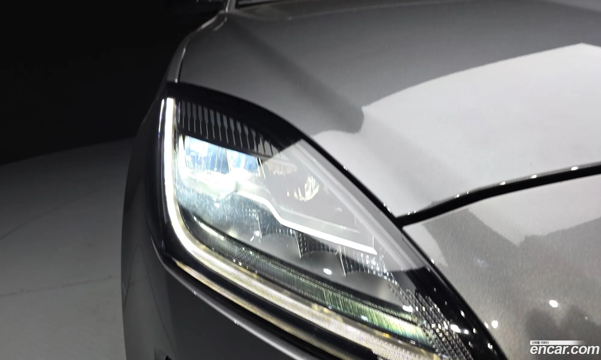 Jaguar E-Pace 2019 SADFA2BN2K1Z43763 — 30
