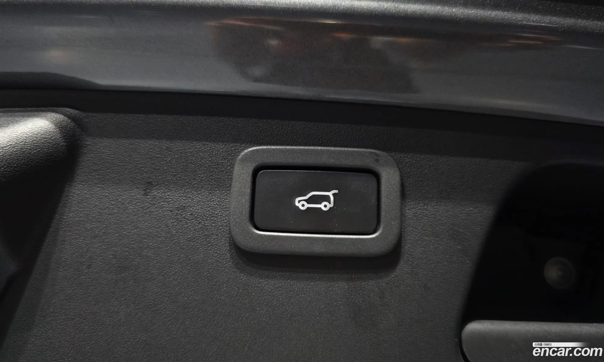 Jaguar E-Pace 2019 SADFA2BN2K1Z43763 — 12