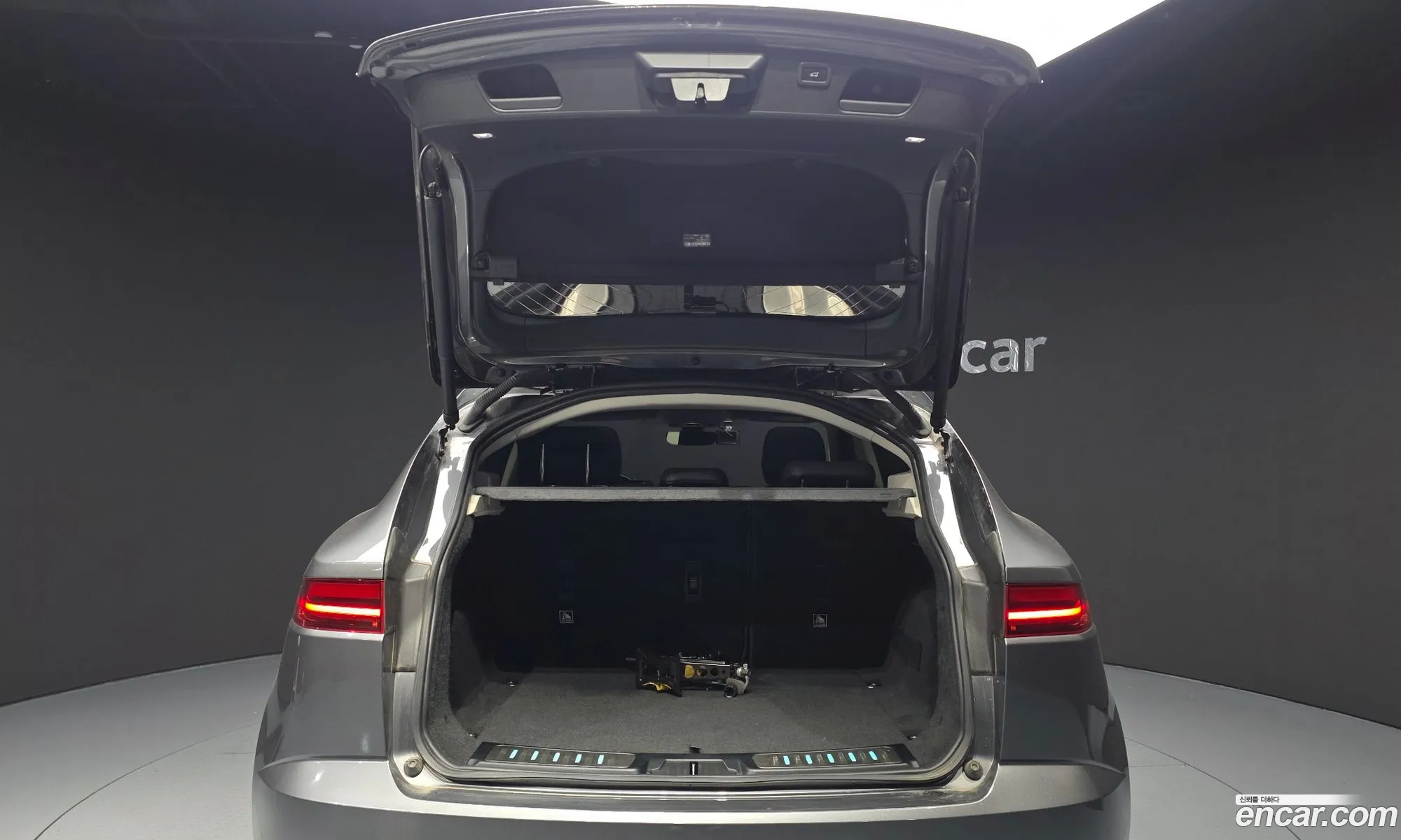 Jaguar E-Pace 2019 SADFA2BN2K1Z43763 — 4