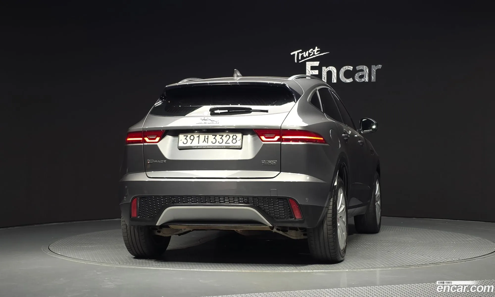 Jaguar E-Pace 2019 SADFA2BN2K1Z43763 — 18