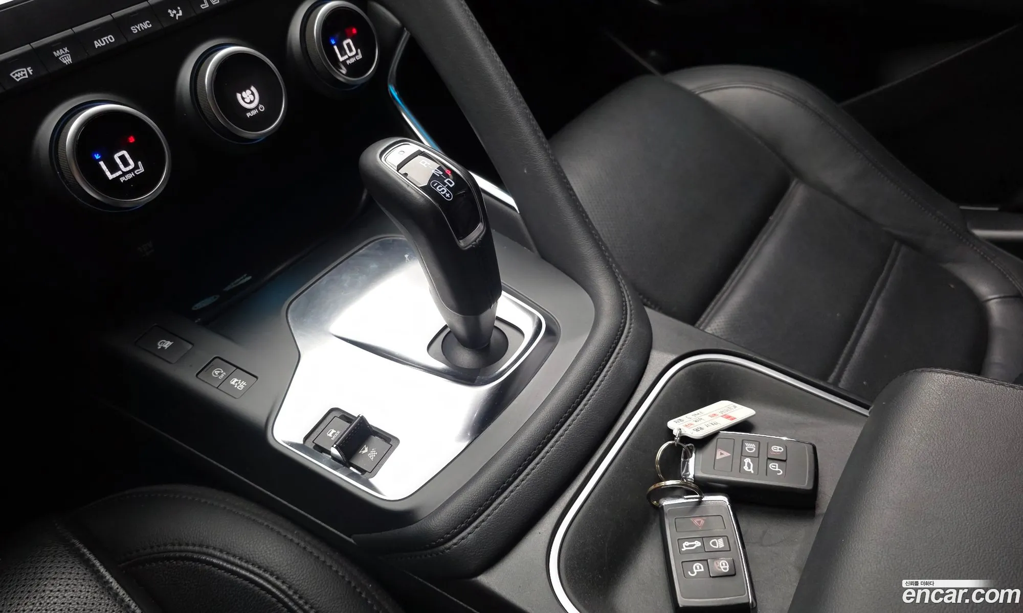 Jaguar E-Pace 2019 SADFA2BN2K1Z43763 — 28
