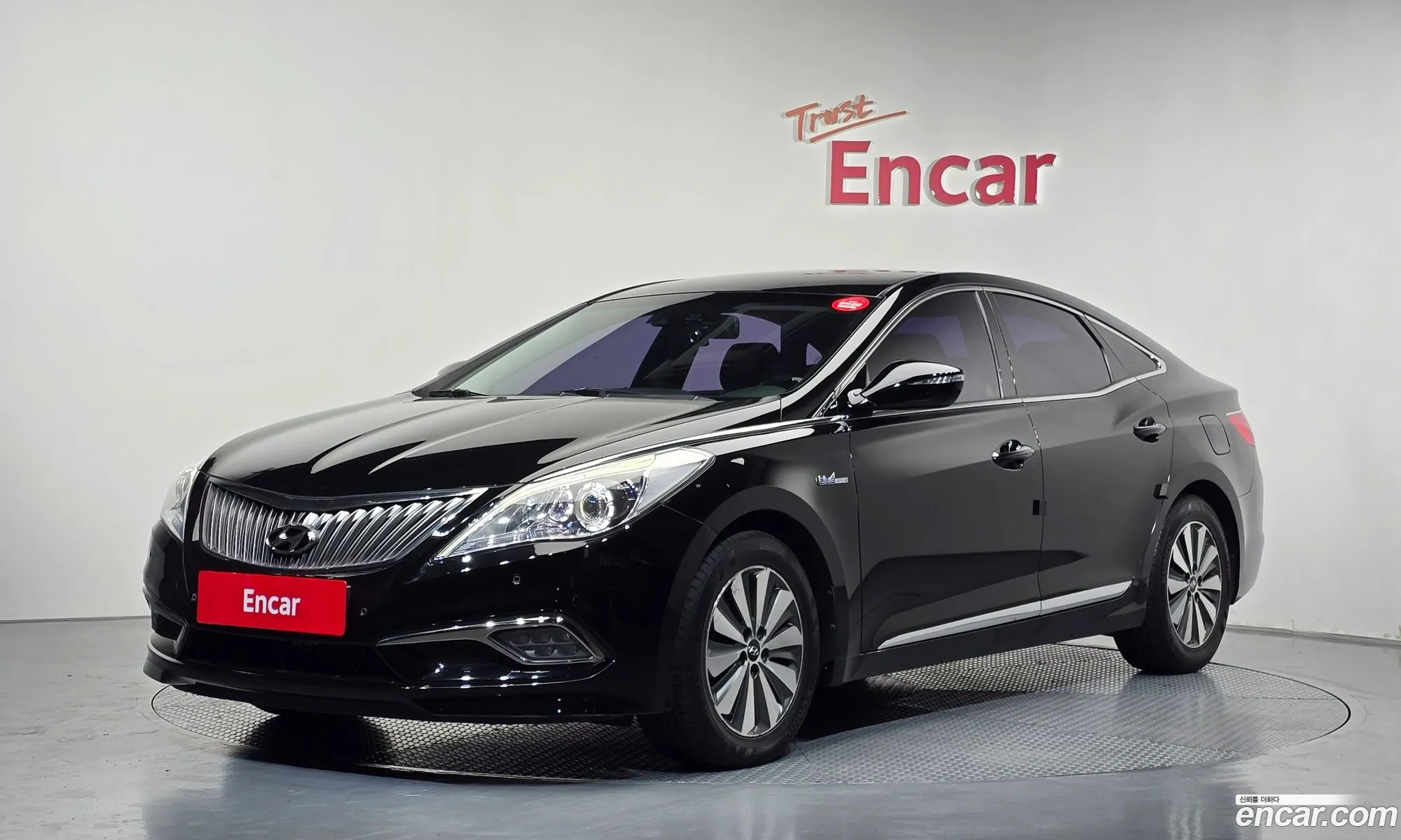 Hyundai Grandeur HG Hybrid 2015 — 4