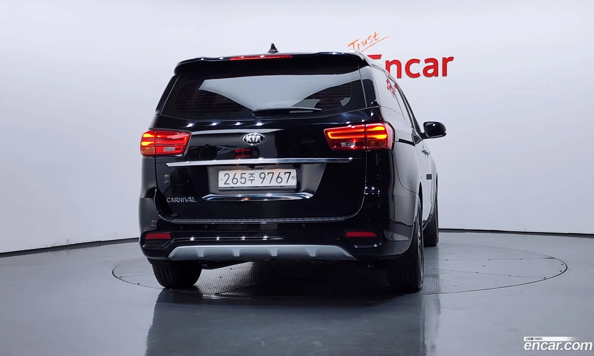 Kia Carnival 2019 — 2