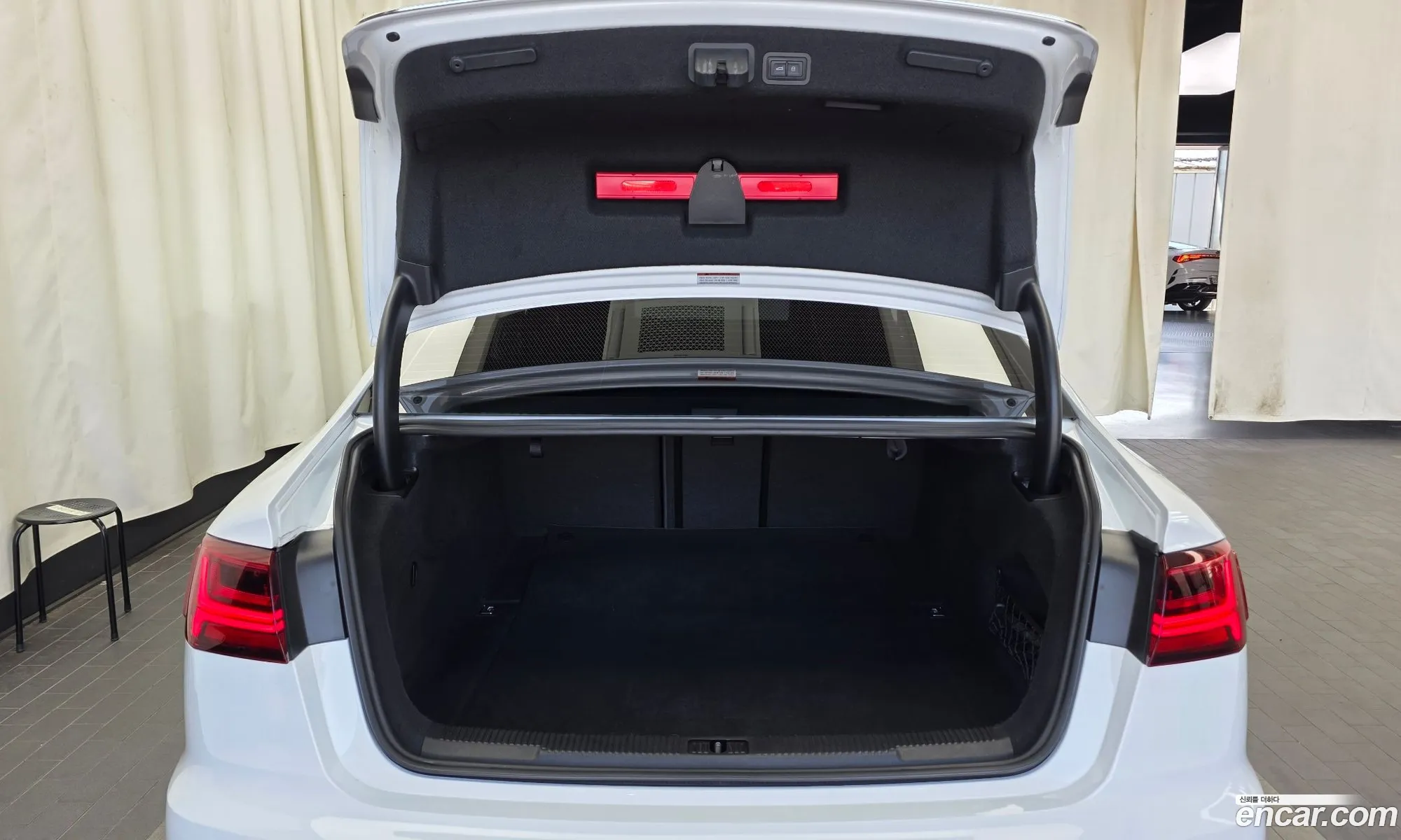 Audi A6 2015 — 18