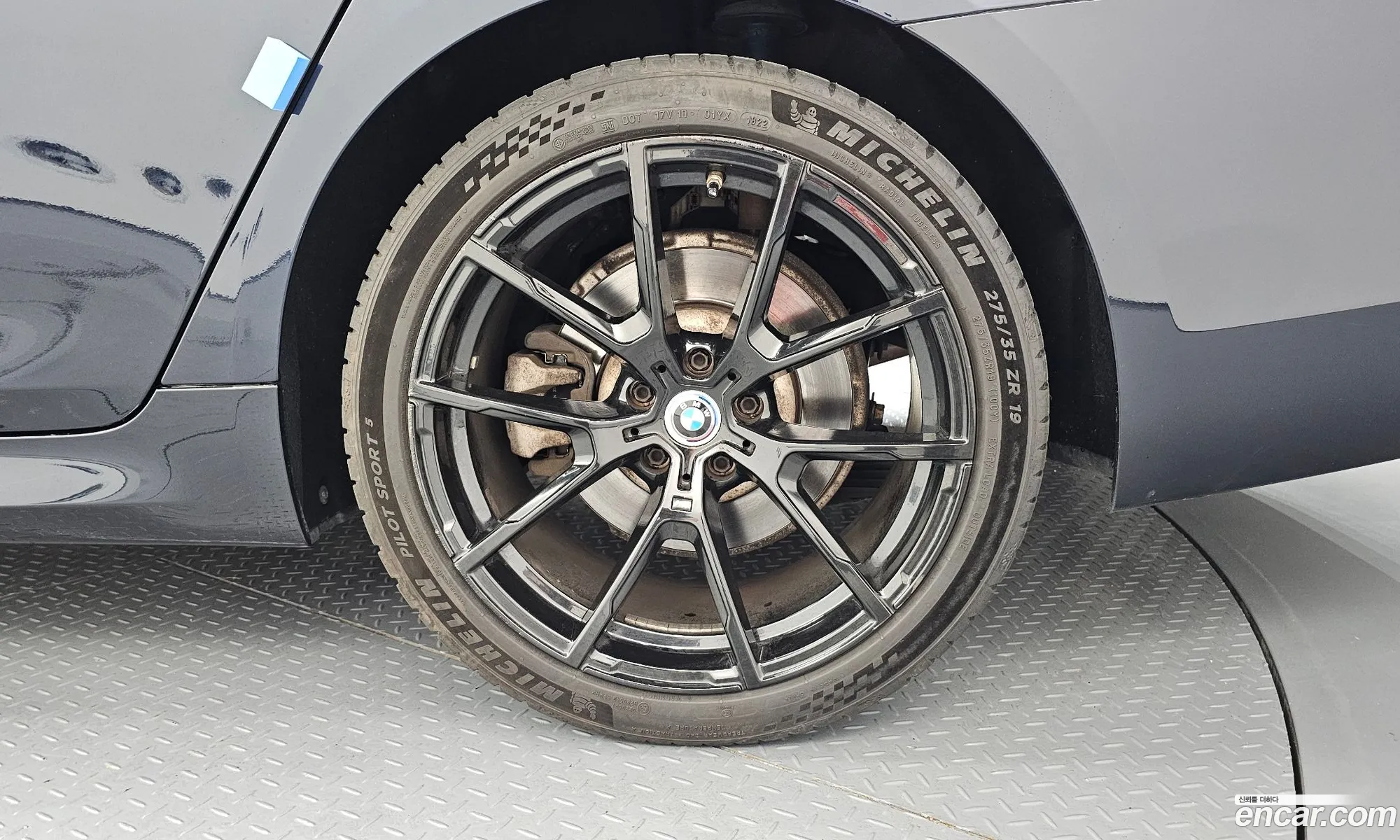 BMW 5 Series 2017 WBAJC3102JG994801 — 6
