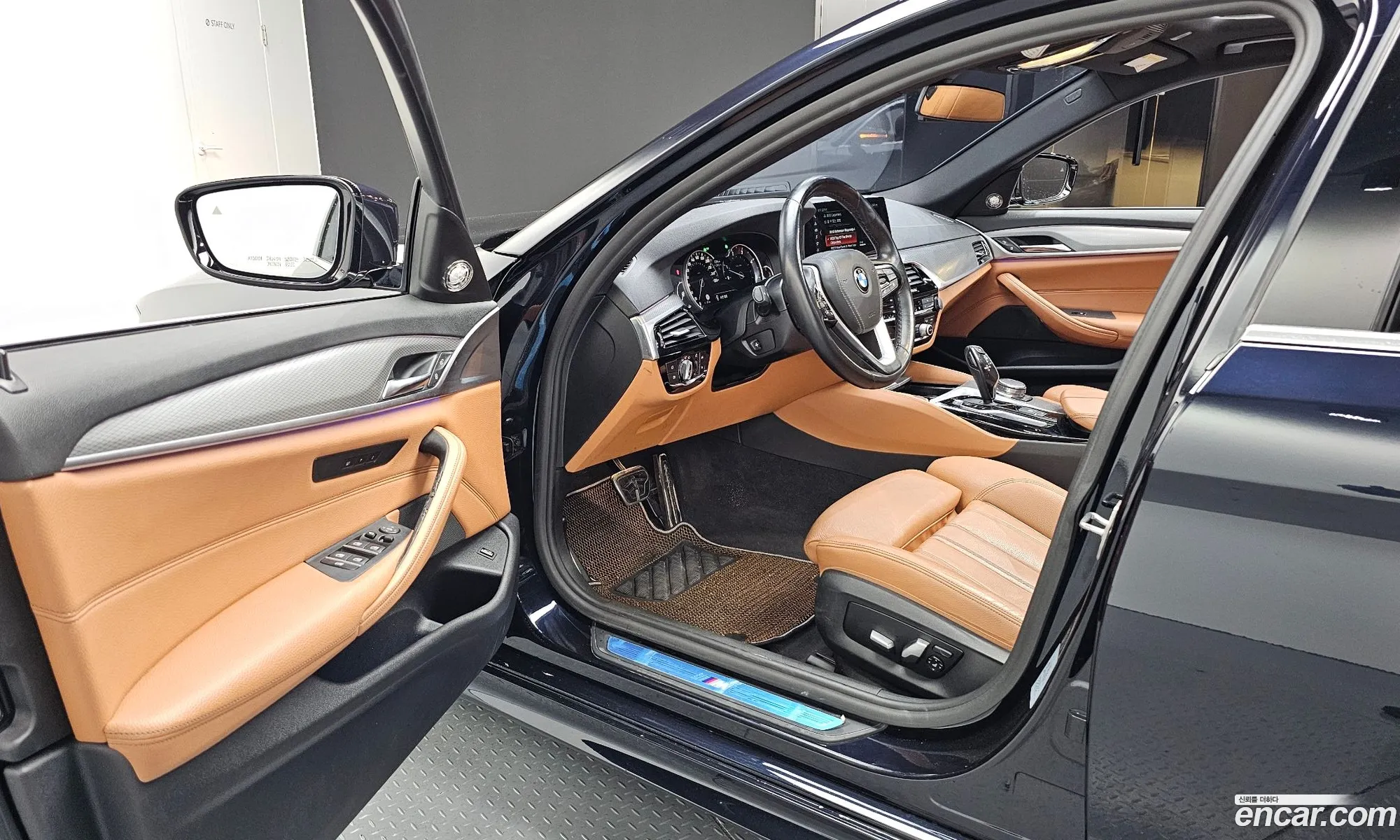 BMW 5 Series 2017 WBAJC3102JG994801 — 26