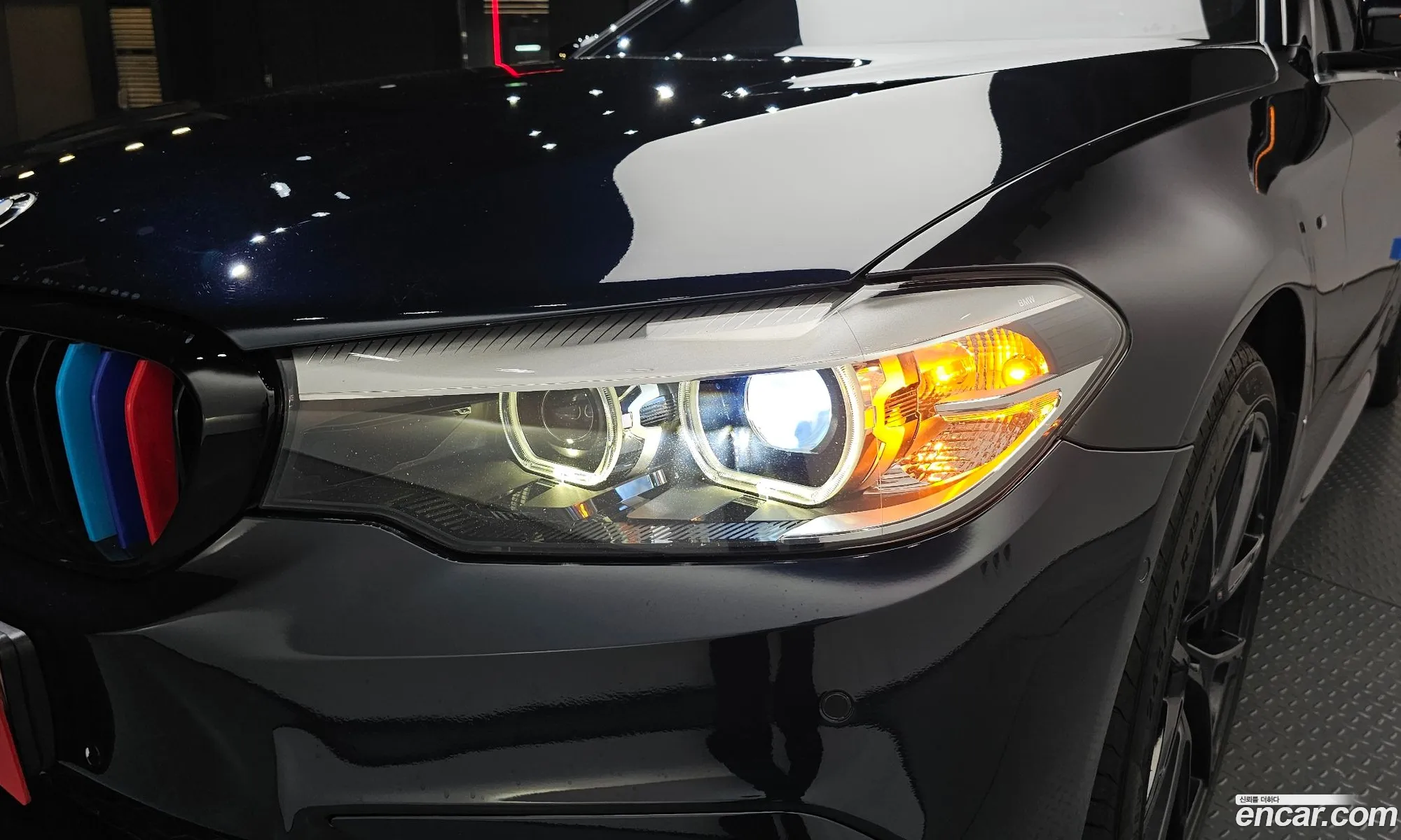 BMW 5 Series 2017 WBAJC3102JG994801 — 8