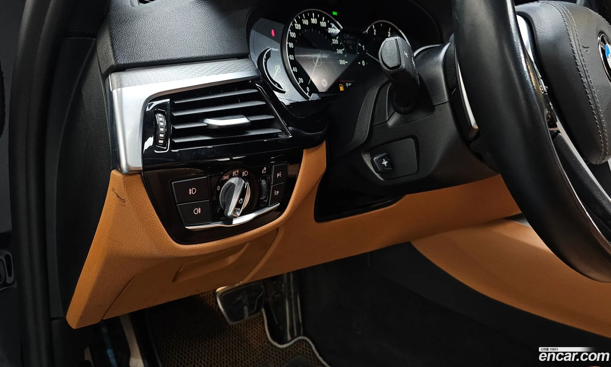 BMW 5 Series 2017 WBAJC3102JG994801 — 9