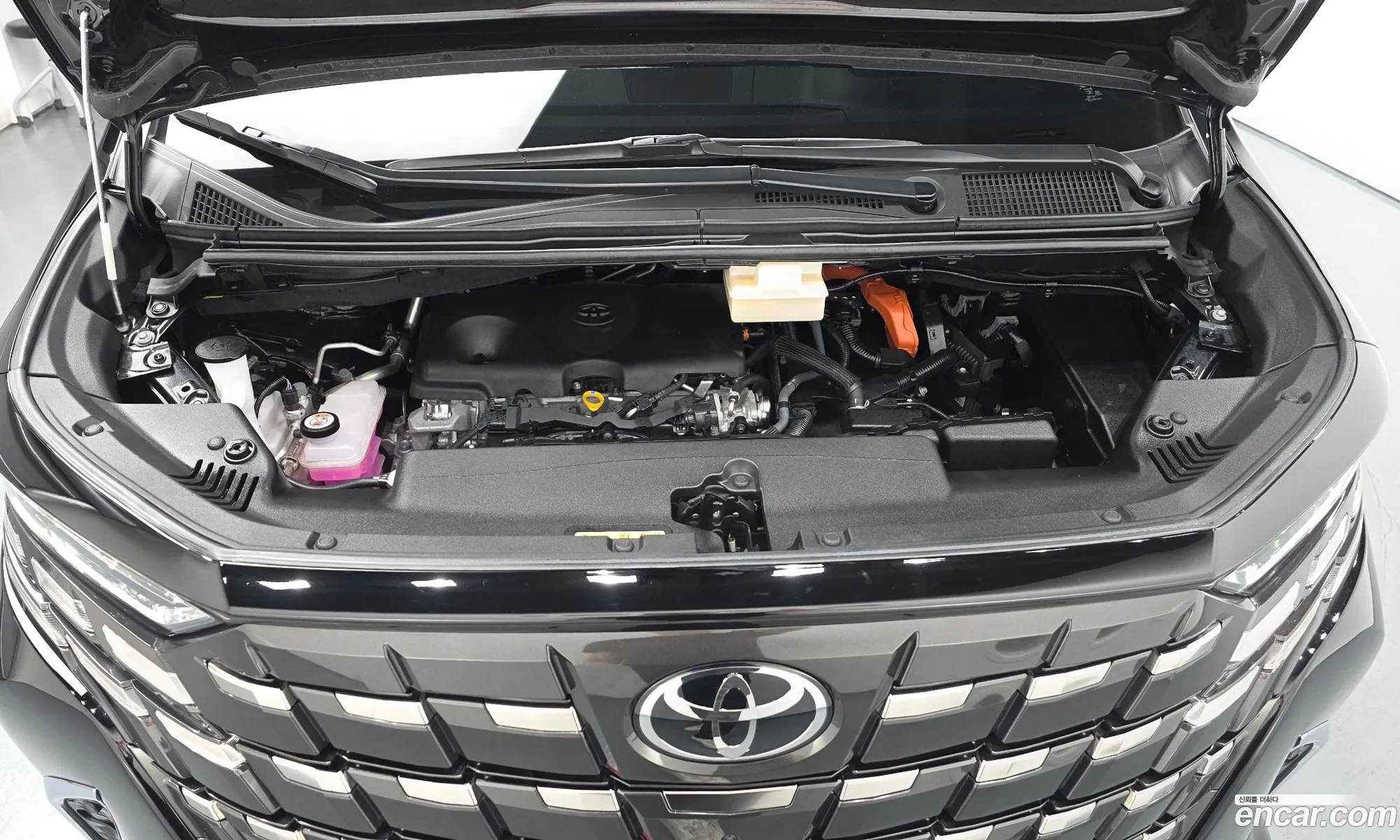 Toyota Alphard 2025 — 5