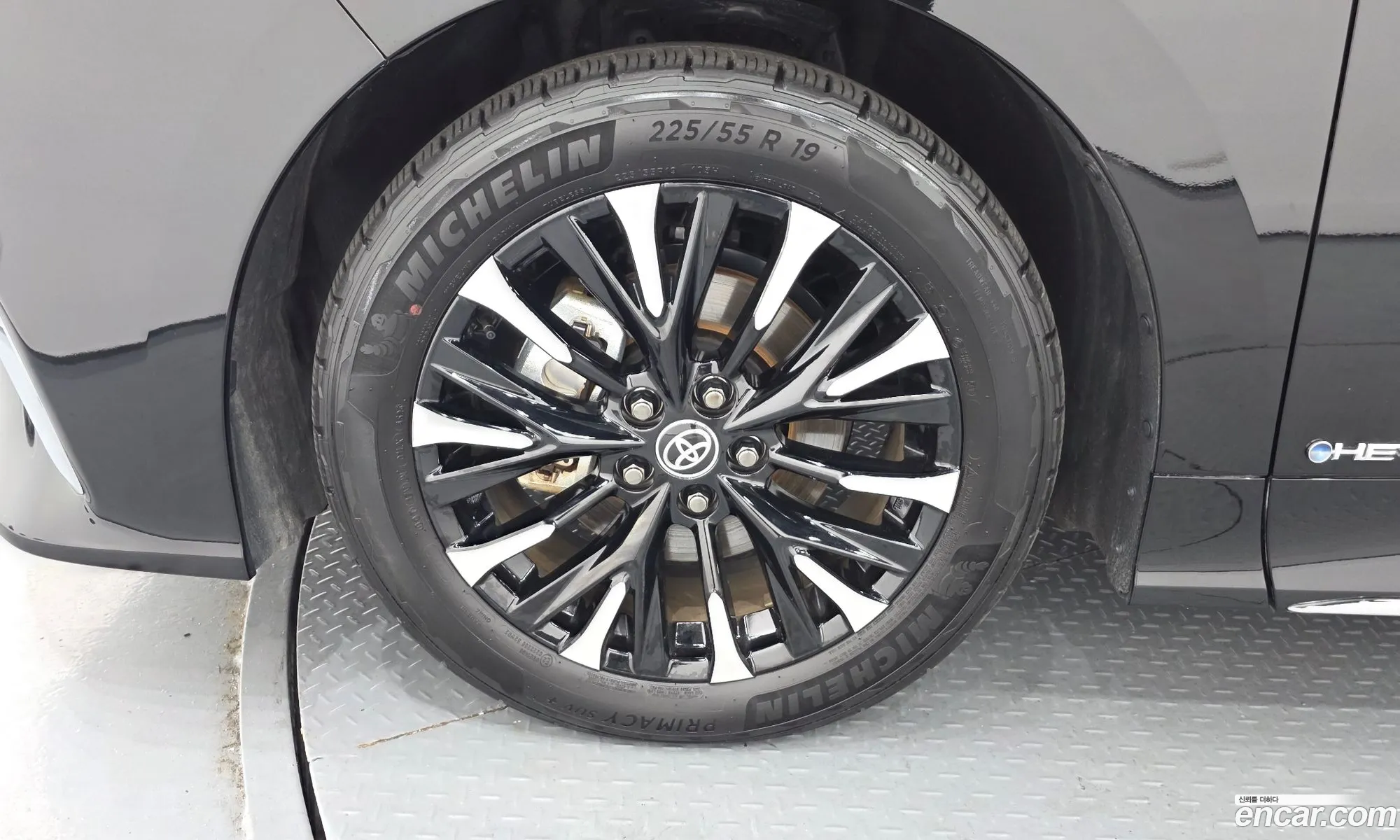 Toyota Alphard 2025 — 7