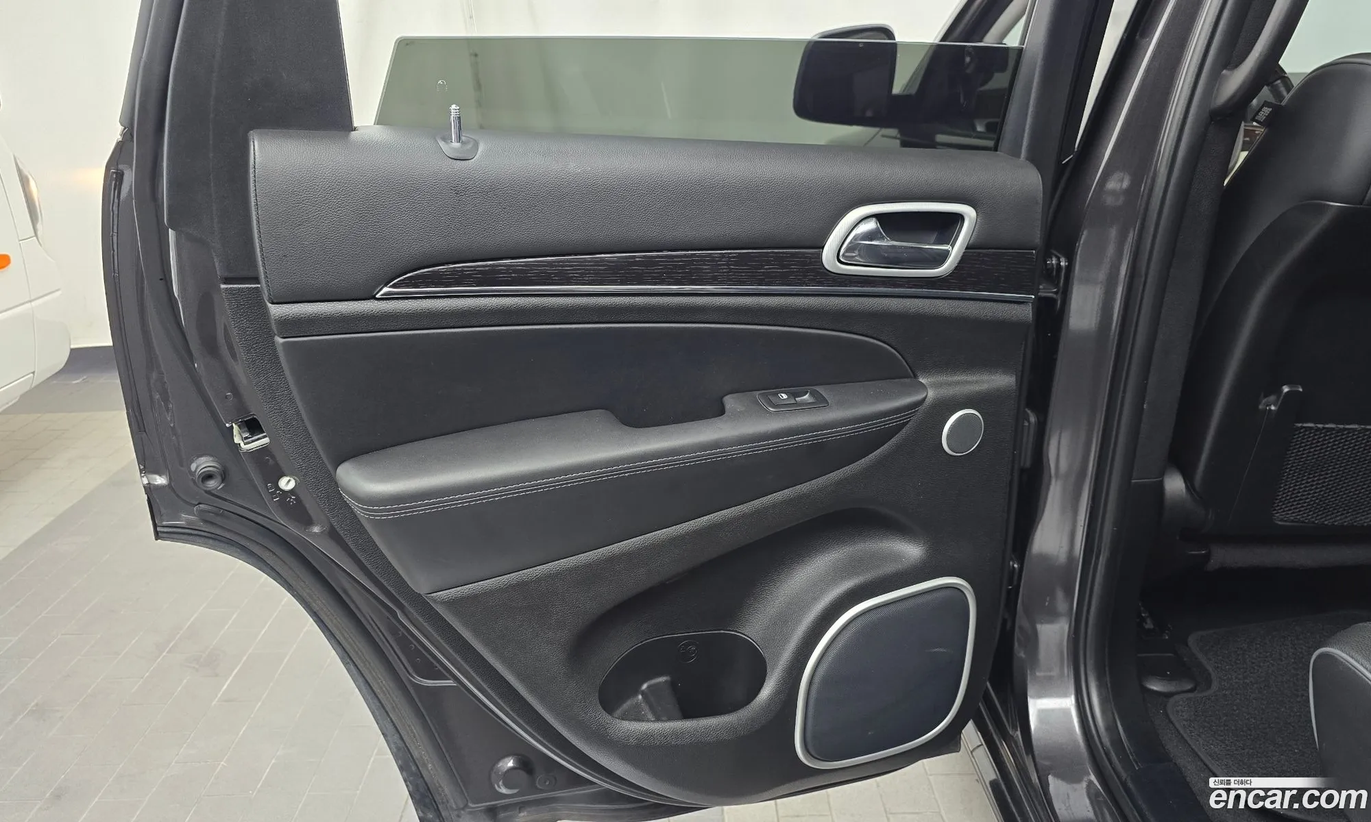Jeep Grand Cherokee 2021 — 14