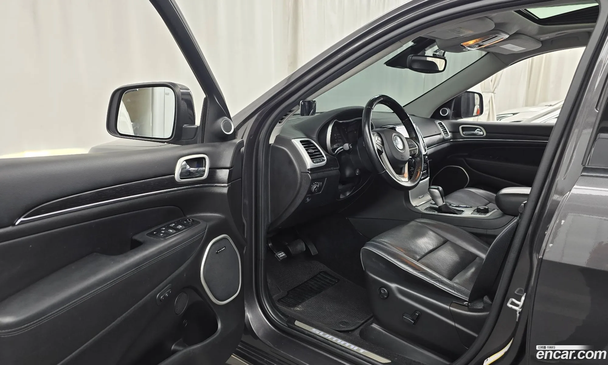 Jeep Grand Cherokee 2021 — 17