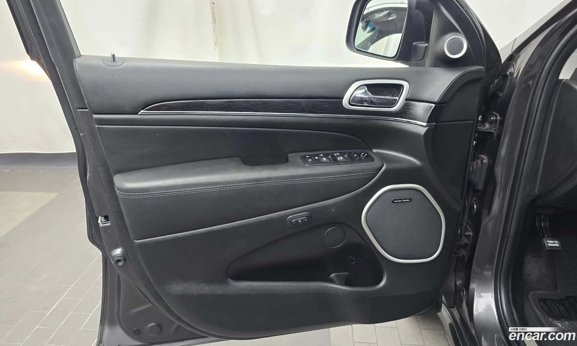 Jeep Grand Cherokee 2021 — 28