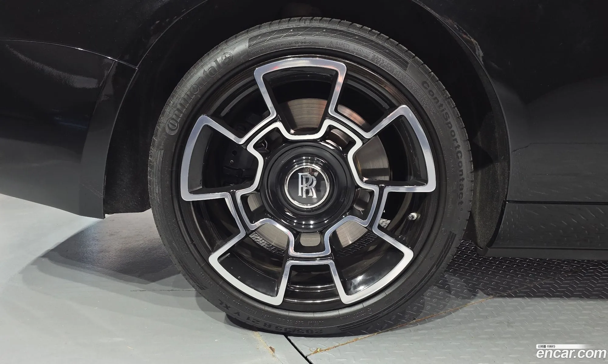Rolls-Royce Dawn 2020 SCAXZ8109LU200414 — 30