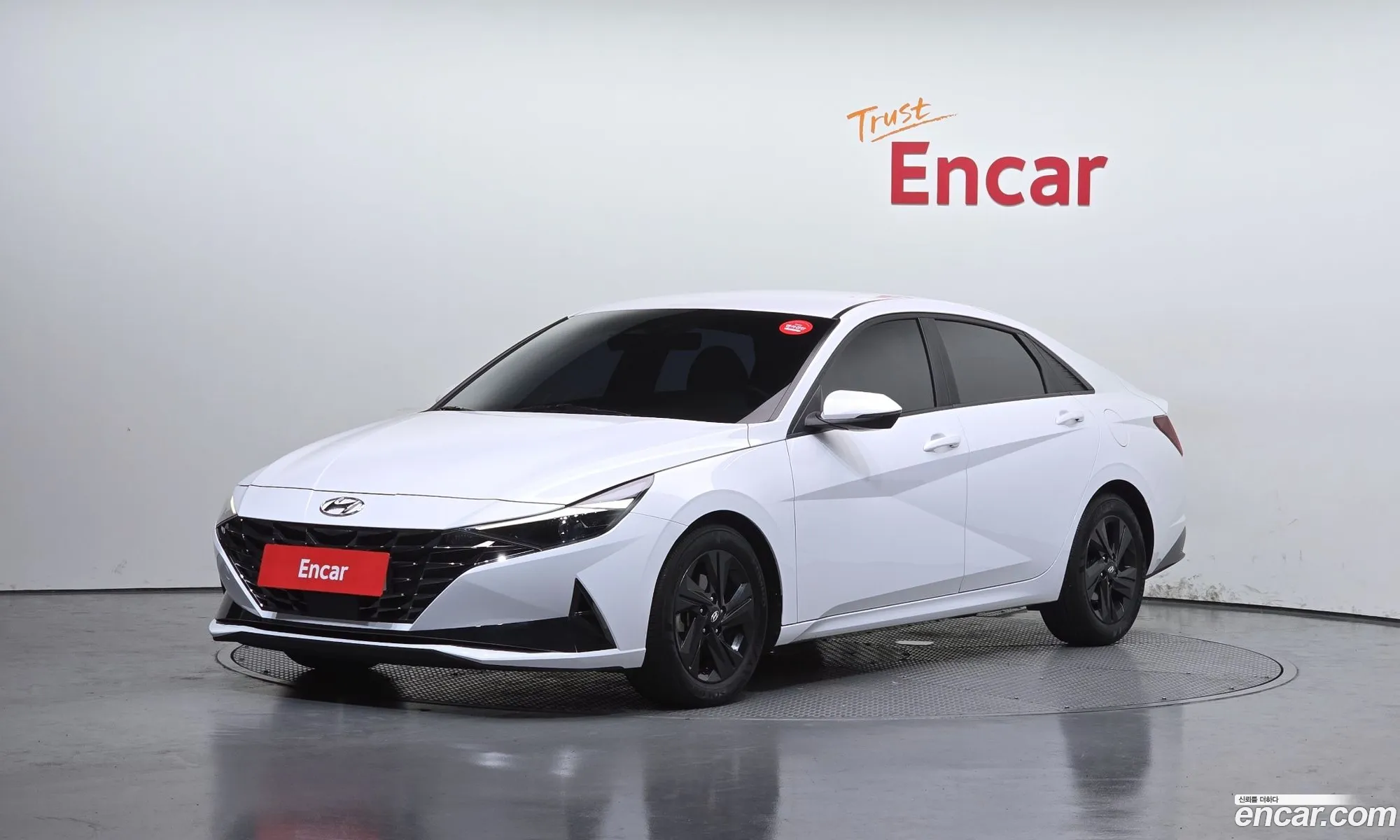 Hyundai Elantra 2022 — 2