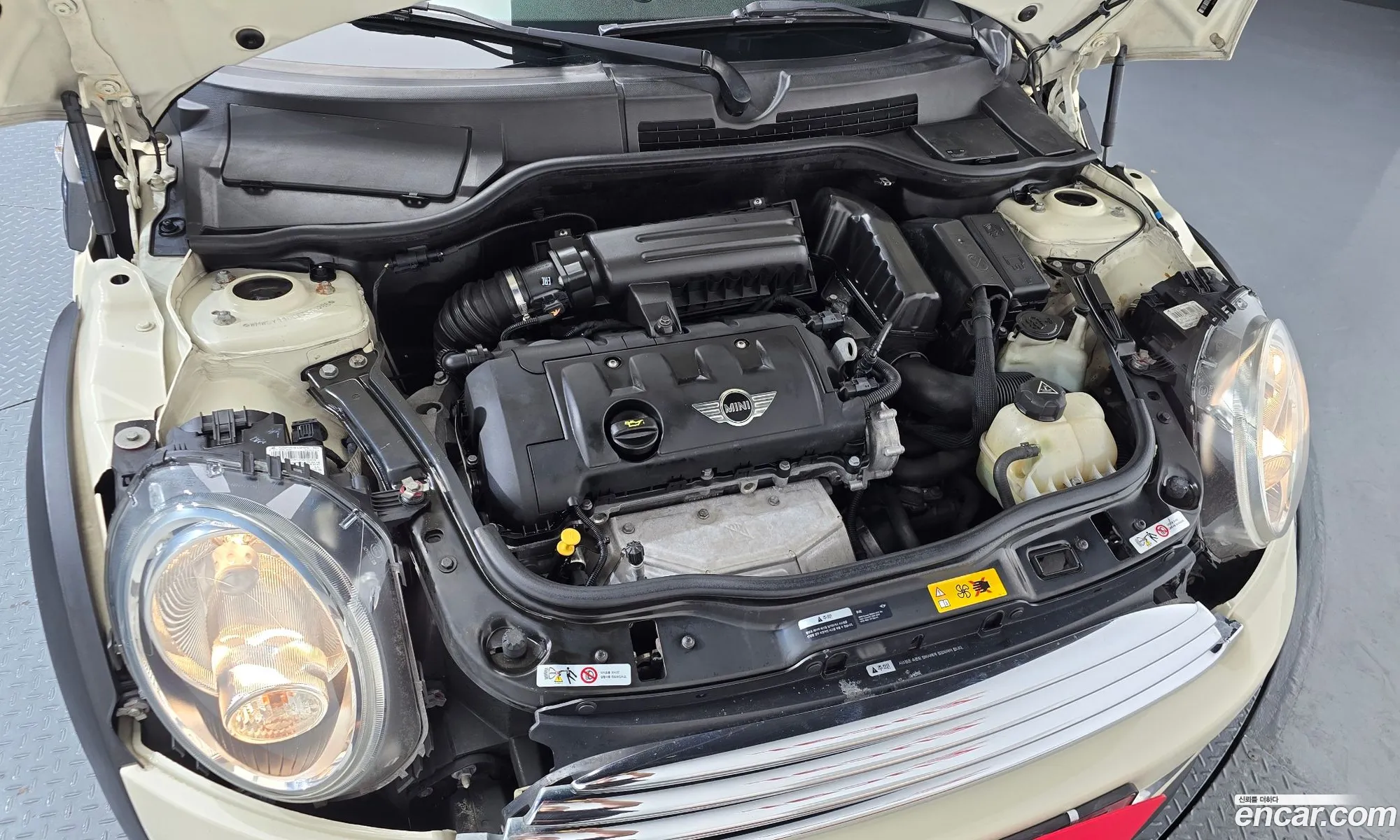 Mini Cooper Roadster 2012 WMWSY1100CT311286 — 4