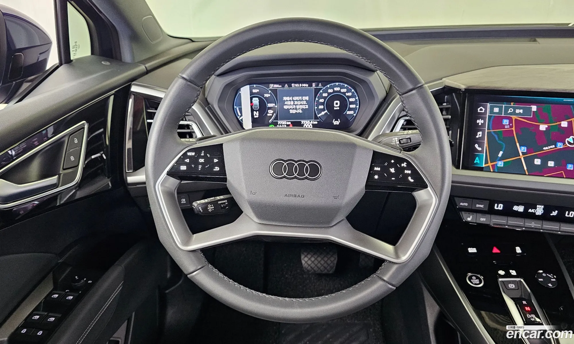 Audi Q4 e-tron 2025 — 27