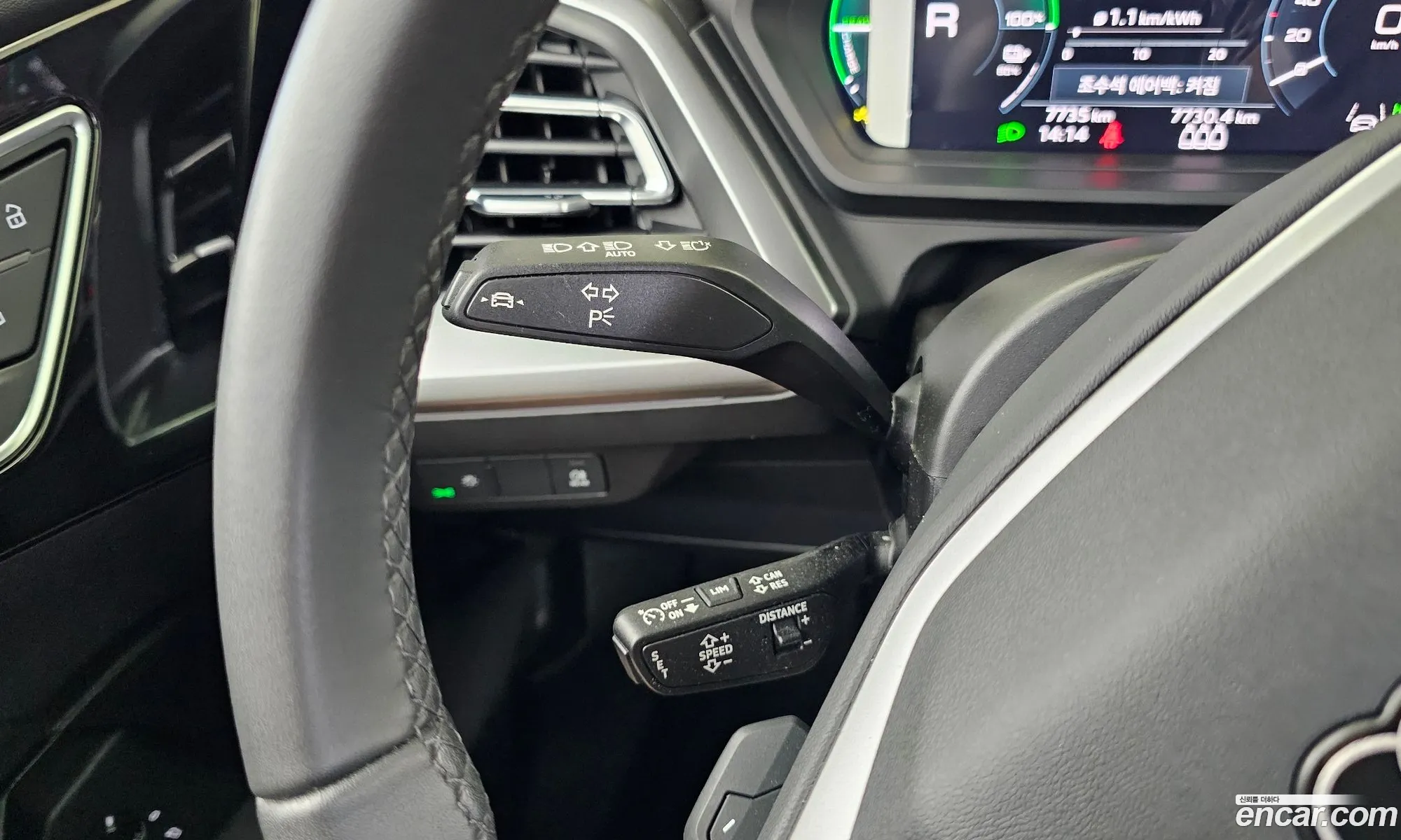 Audi Q4 e-tron 2025 — 13
