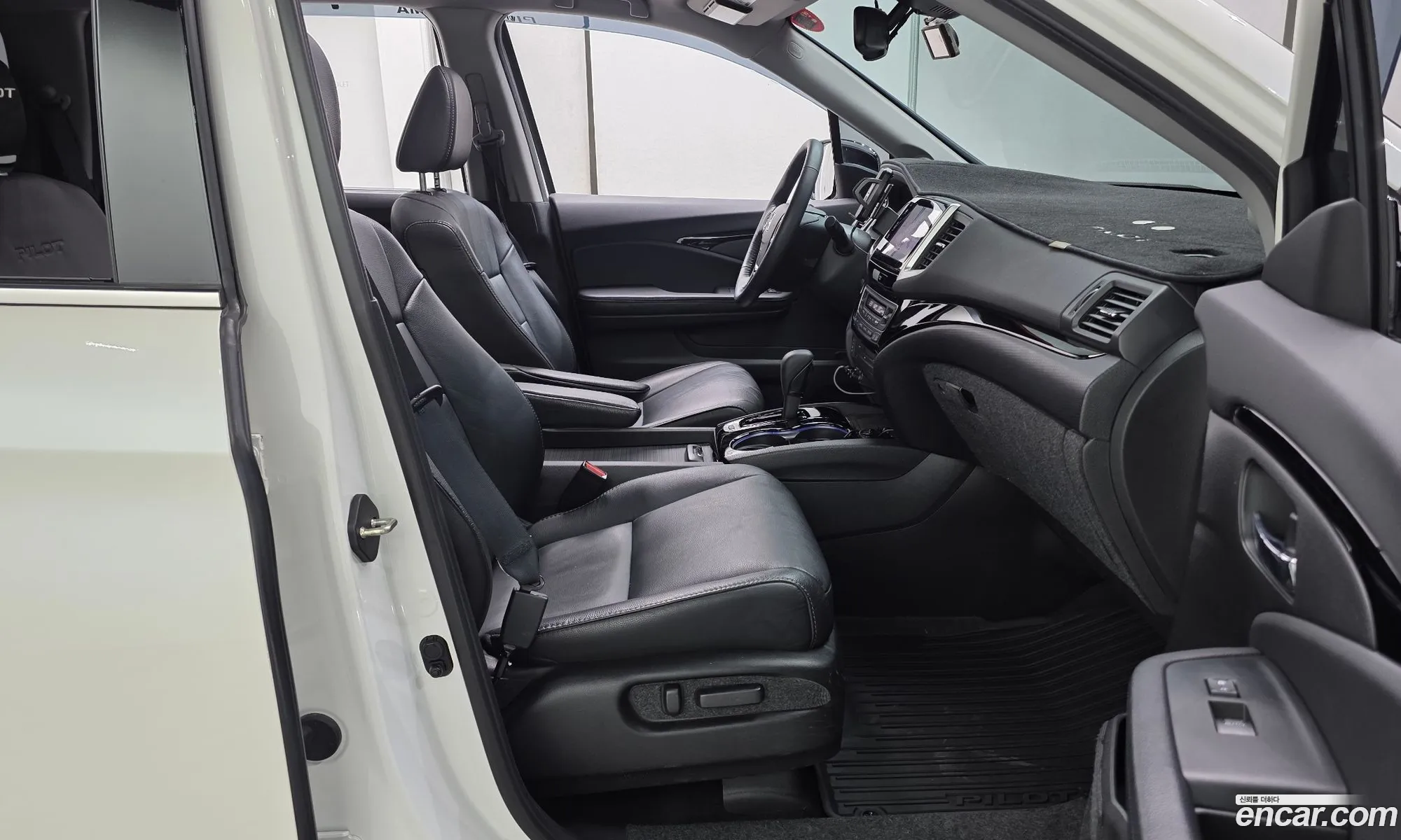 Honda Pilot 2017 5FNYF6850HB201071 — 22