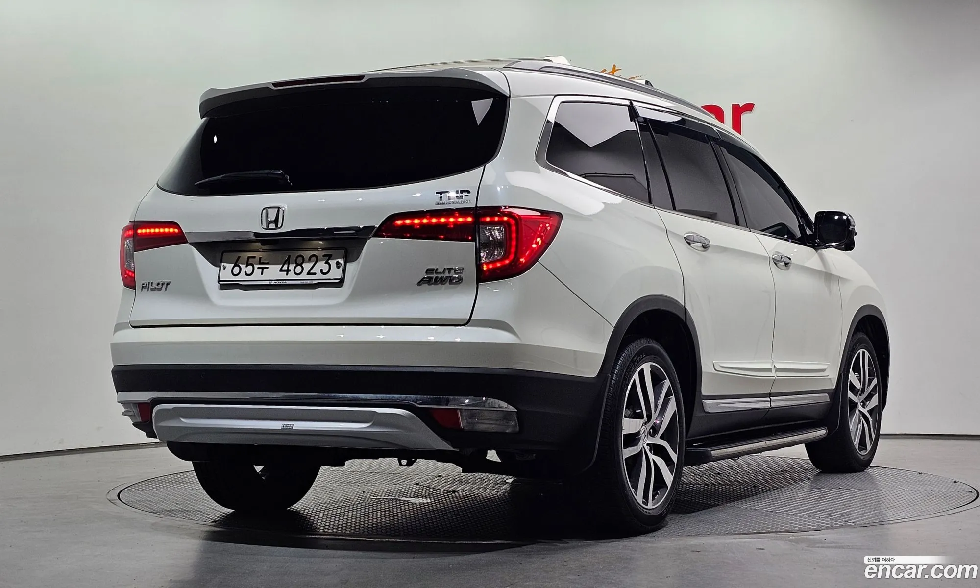 Honda Pilot 2017 5FNYF6850HB201071 — 18