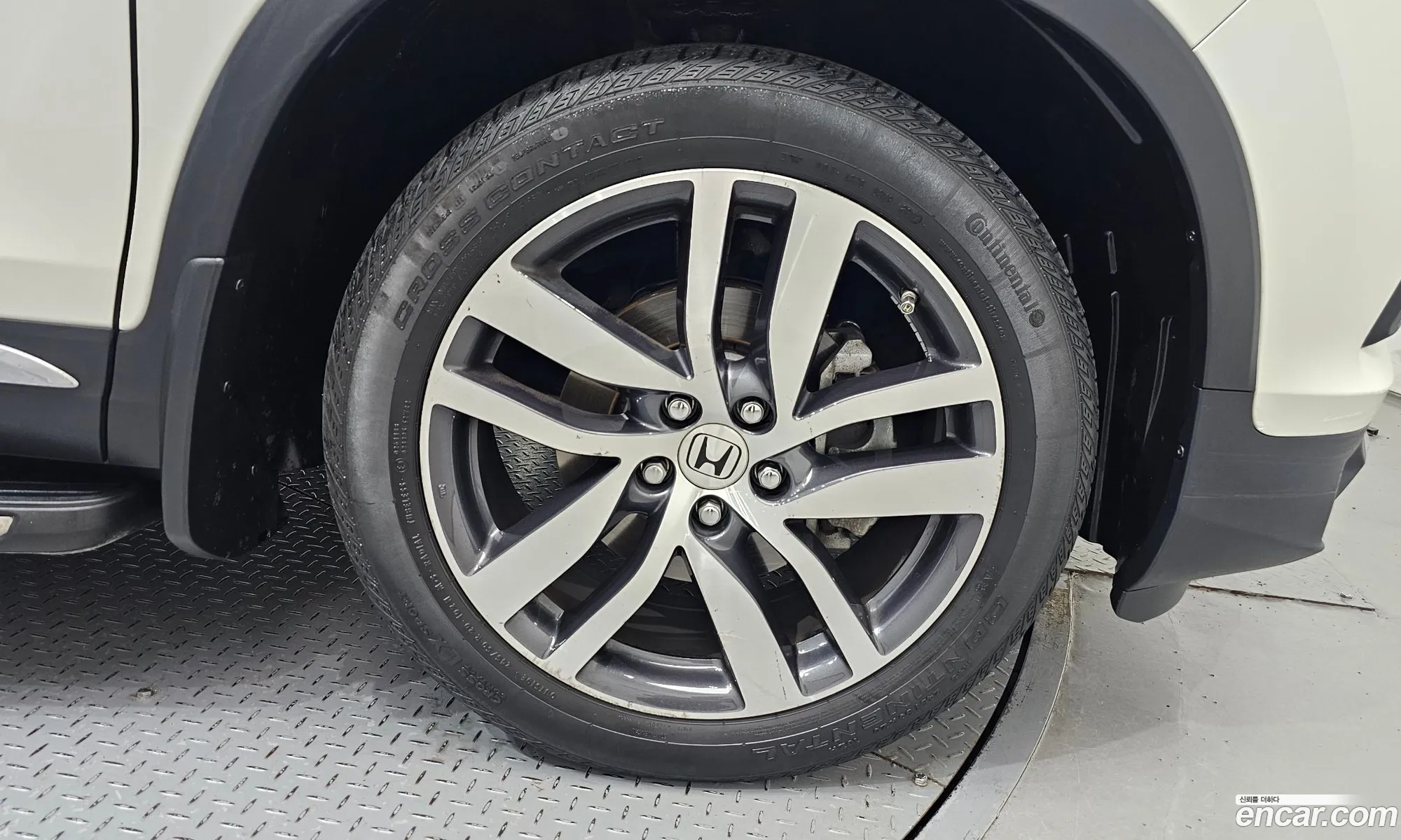 Honda Pilot 2017 5FNYF6850HB201071 — 20